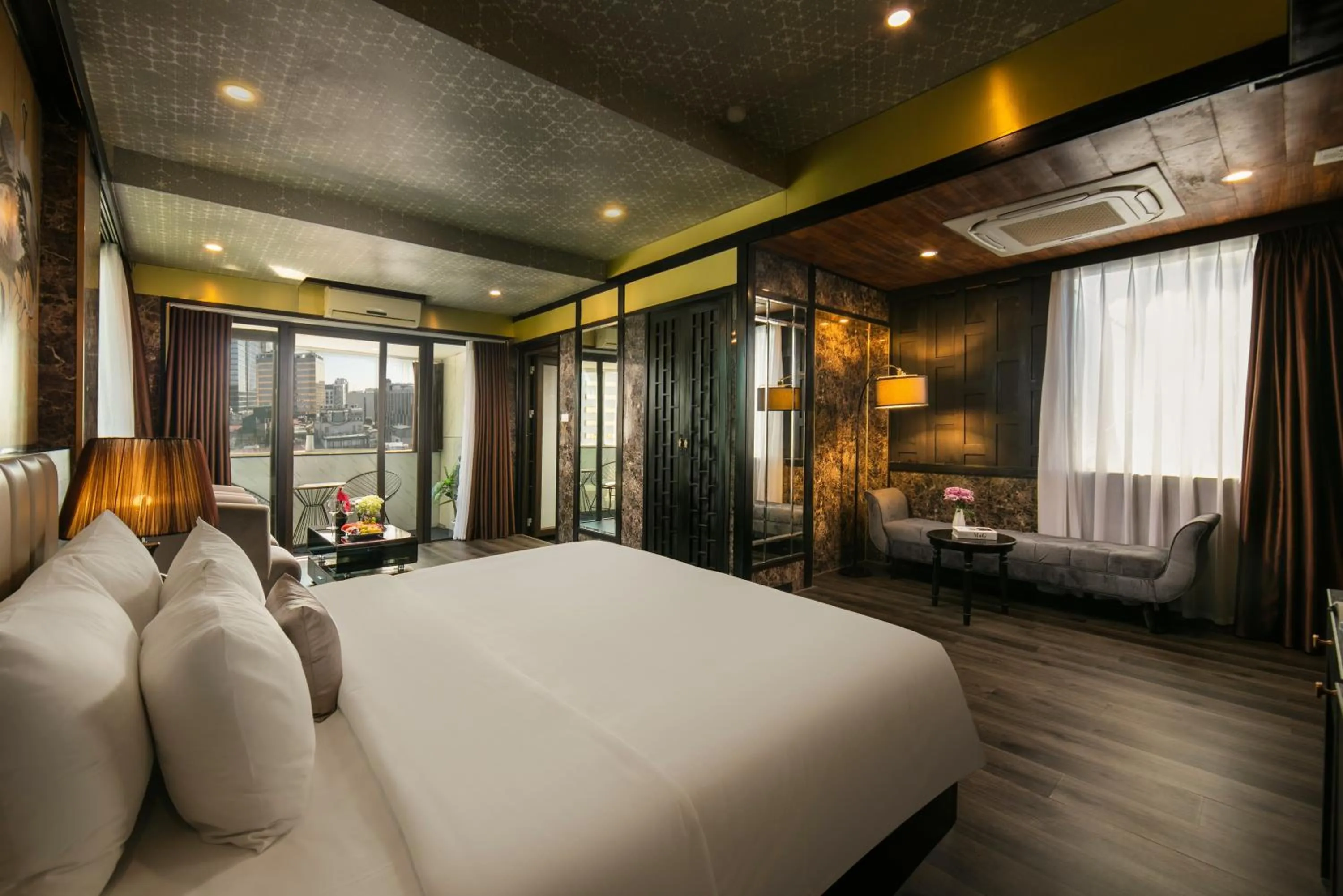 Bed in Ja Cosmo Hotel and Spa