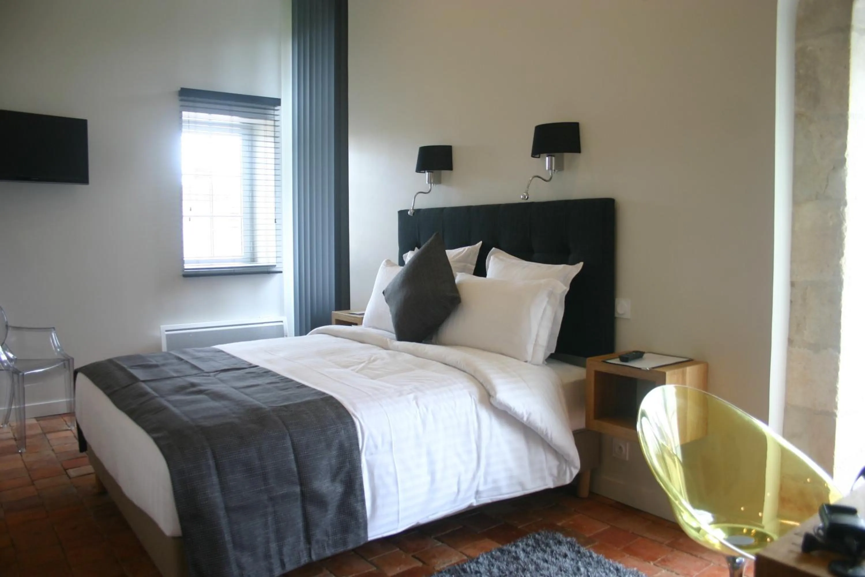 Bedroom, Bed in La Terrasse - Hôtel Restaurant à Vézelay