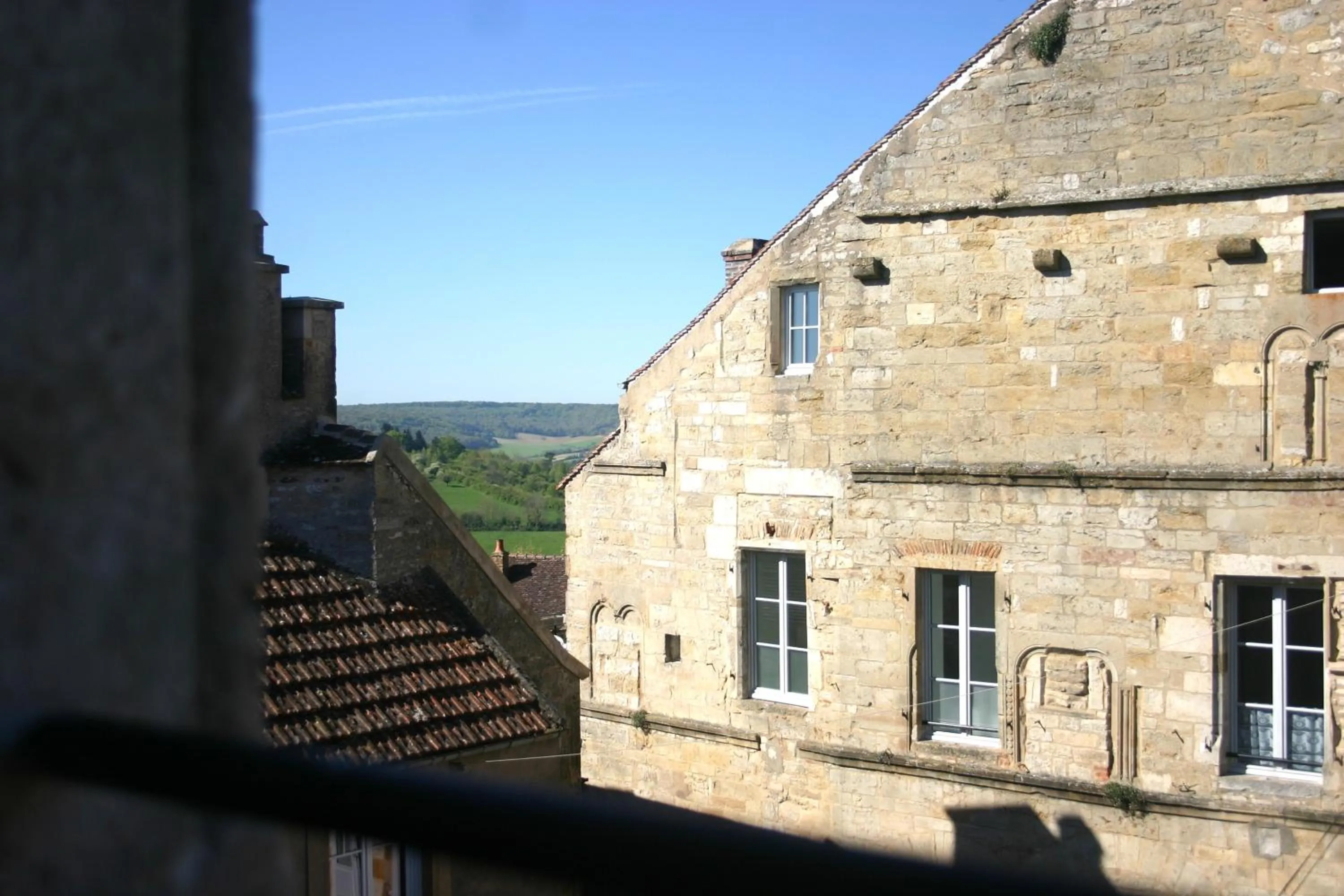 View (from property/room) in La Terrasse - Hôtel Restaurant à Vézelay