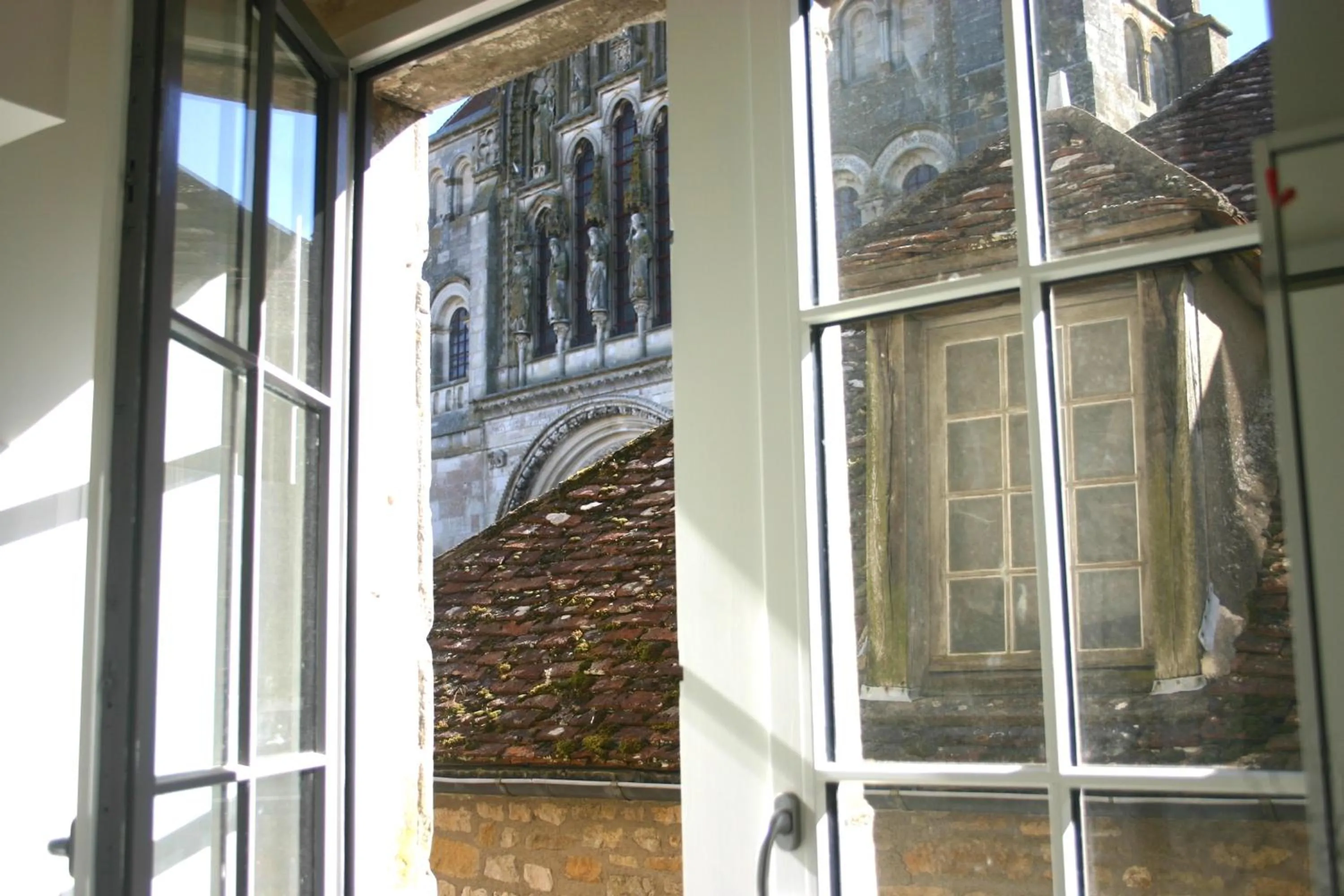 View (from property/room) in La Terrasse - Hôtel Restaurant à Vézelay