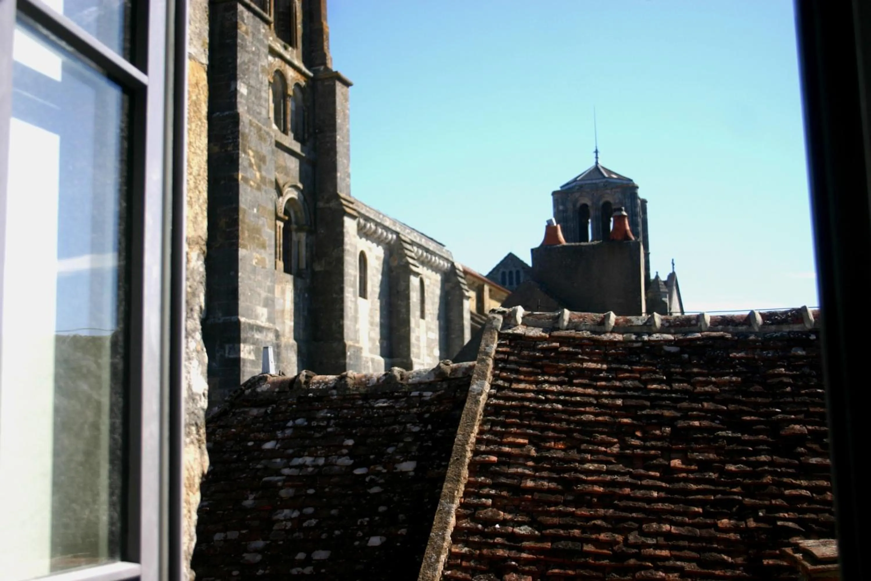 View (from property/room) in La Terrasse - Hôtel Restaurant à Vézelay