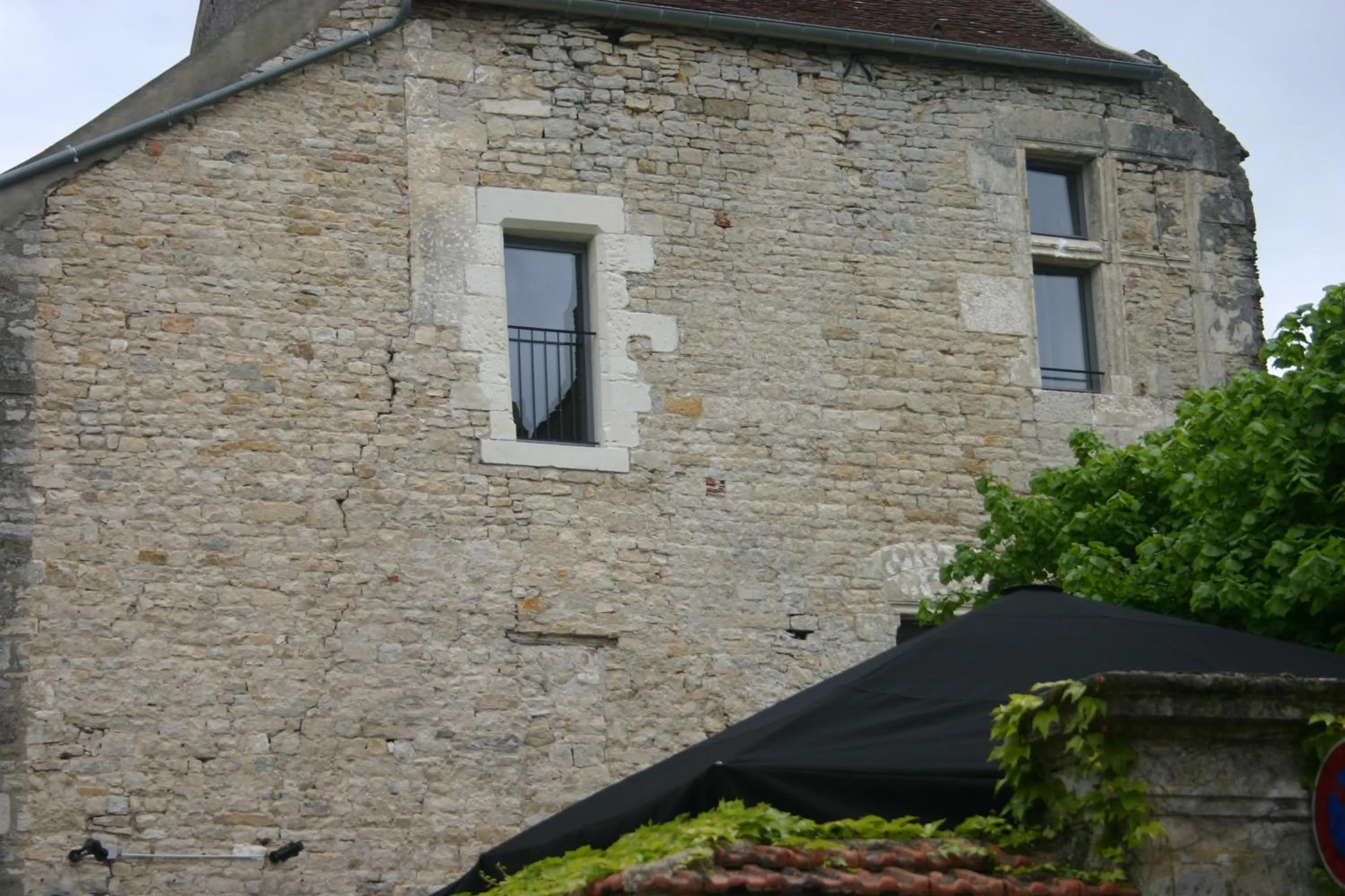 View (from property/room) in La Terrasse - Hôtel Restaurant à Vézelay