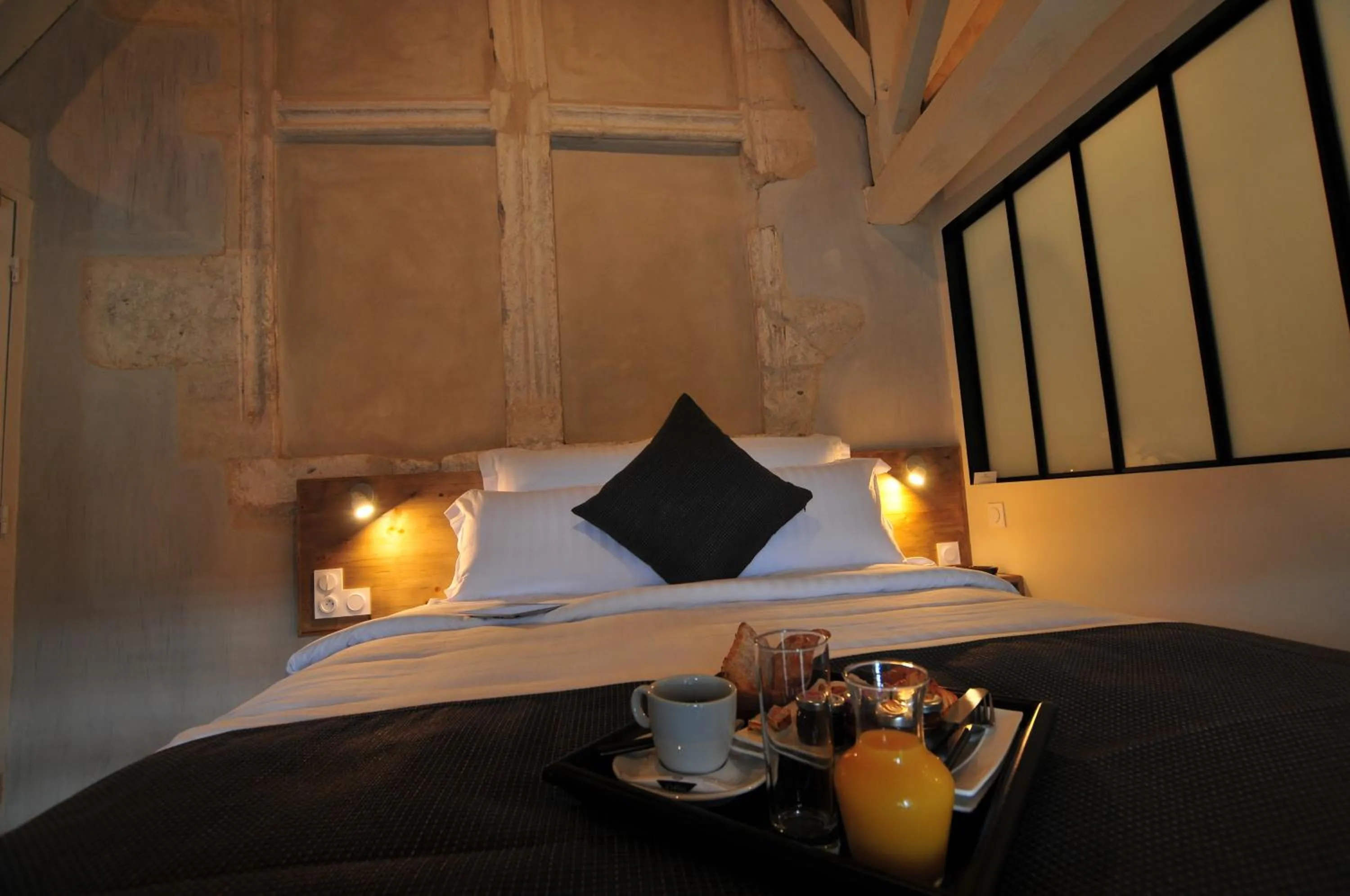 Food, Bed in La Terrasse - Hôtel Restaurant à Vézelay