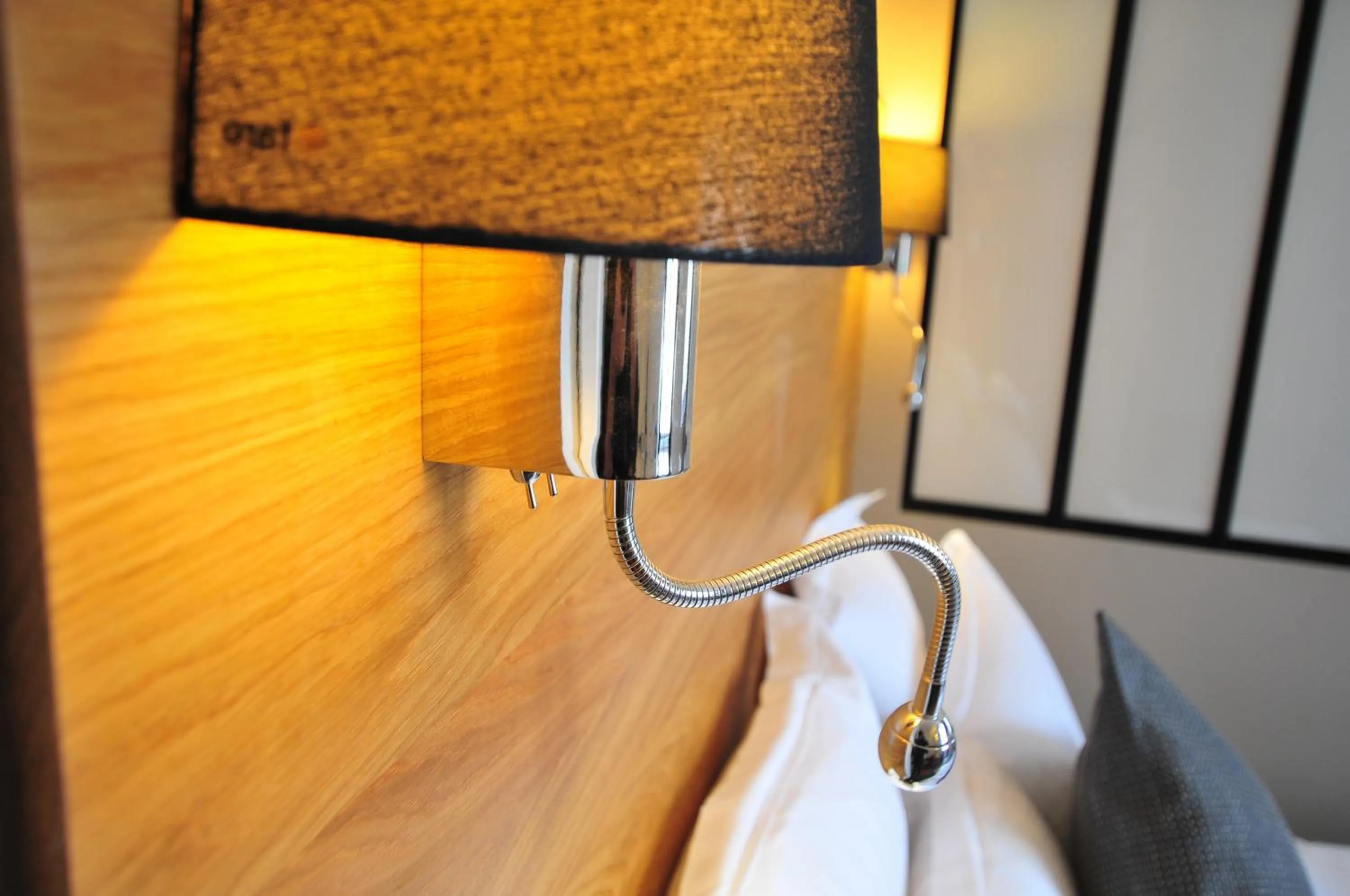 Decorative detail, Bed in La Terrasse - Hôtel Restaurant à Vézelay