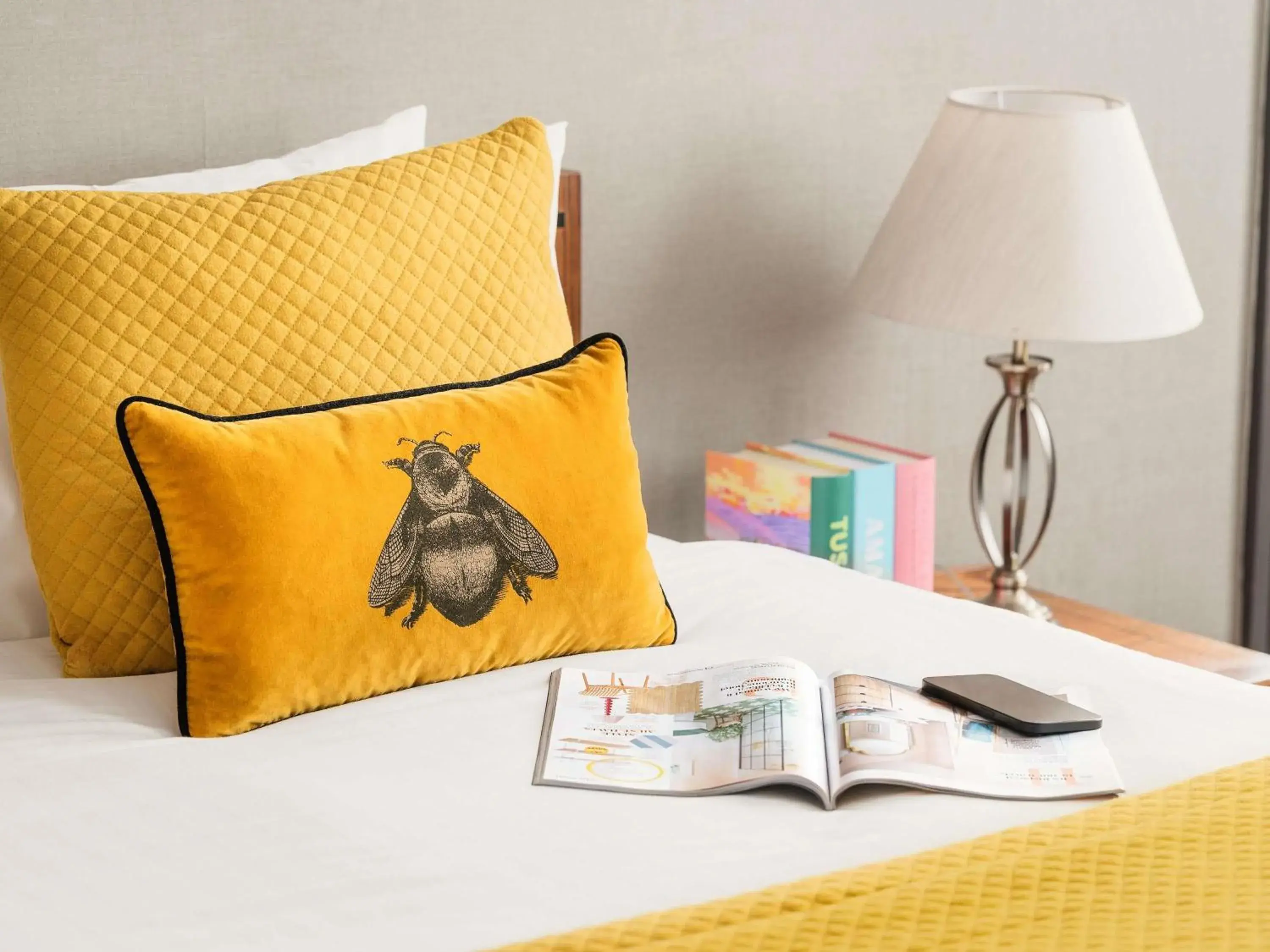 Bedroom, Bed in Mercure Doncaster Centre Danum Hotel Bedroom, Bed in Mercure Doncaster Centre Danum Hotel