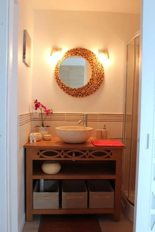 Bathroom in A l'Orée du Pin