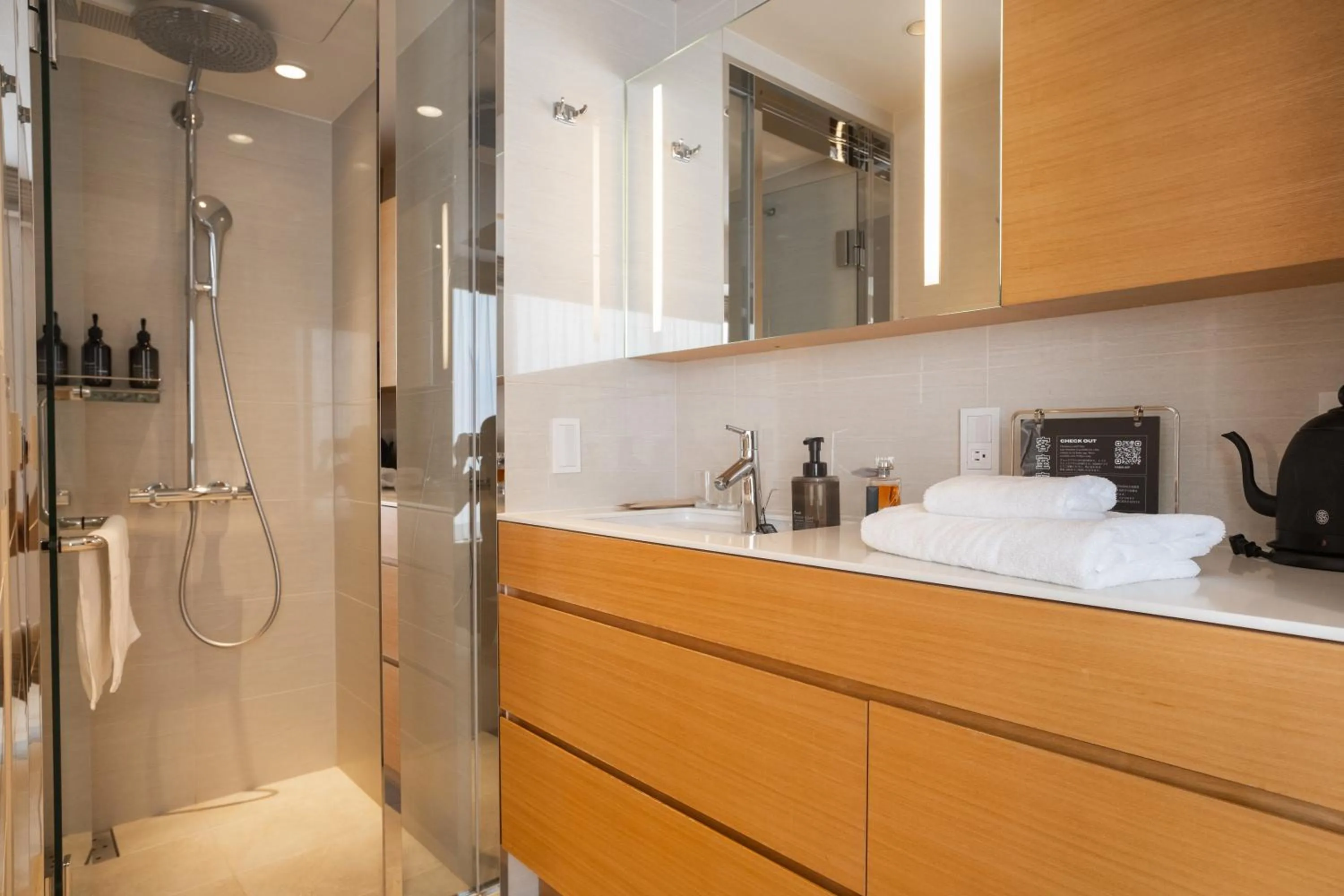 Shower in KABIN Koji