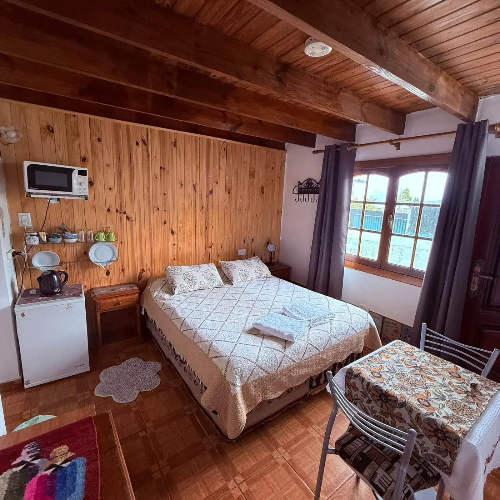 Double or Twin Room with Private Bathroom in B&B Nahuel en Ushuaia Double or Twin Room with Private Bathroom in B&B Nahuel en Ushuaia