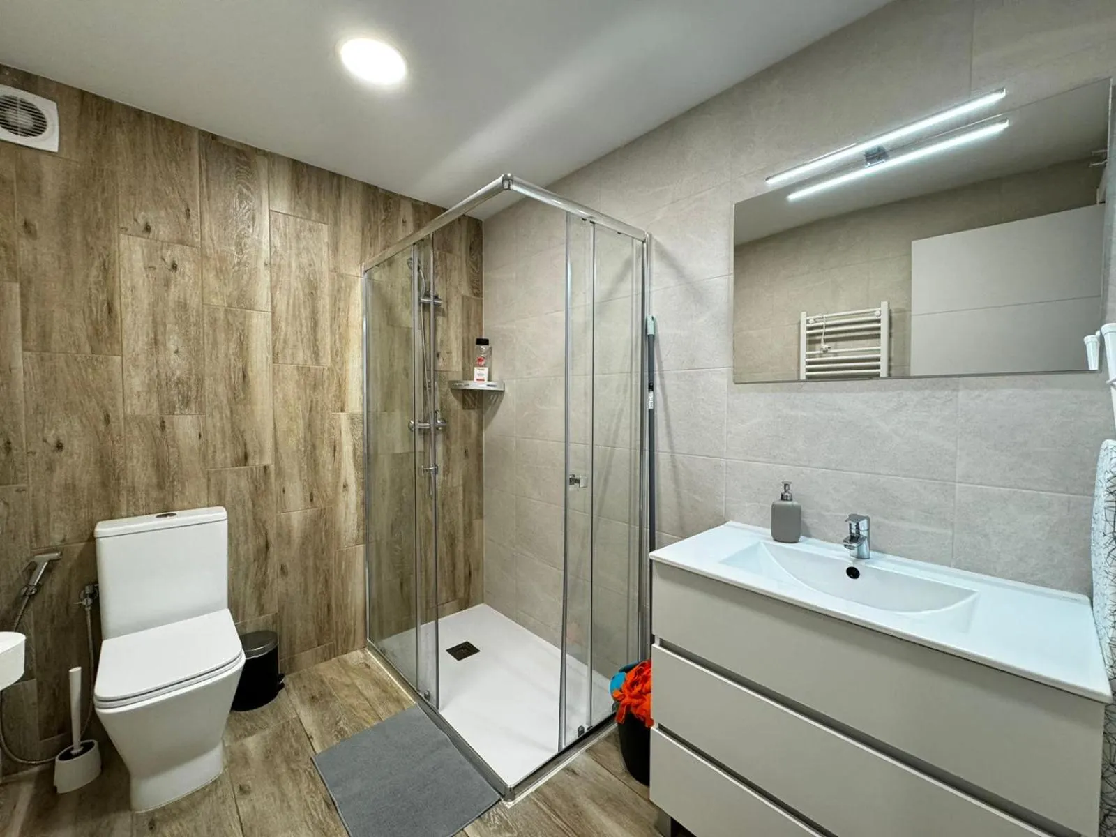 Shower in Rodrigues 15