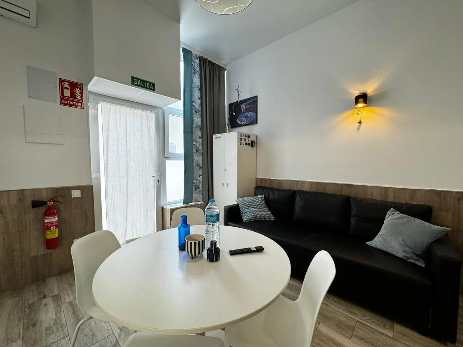 Dining area in Rodrigues 15