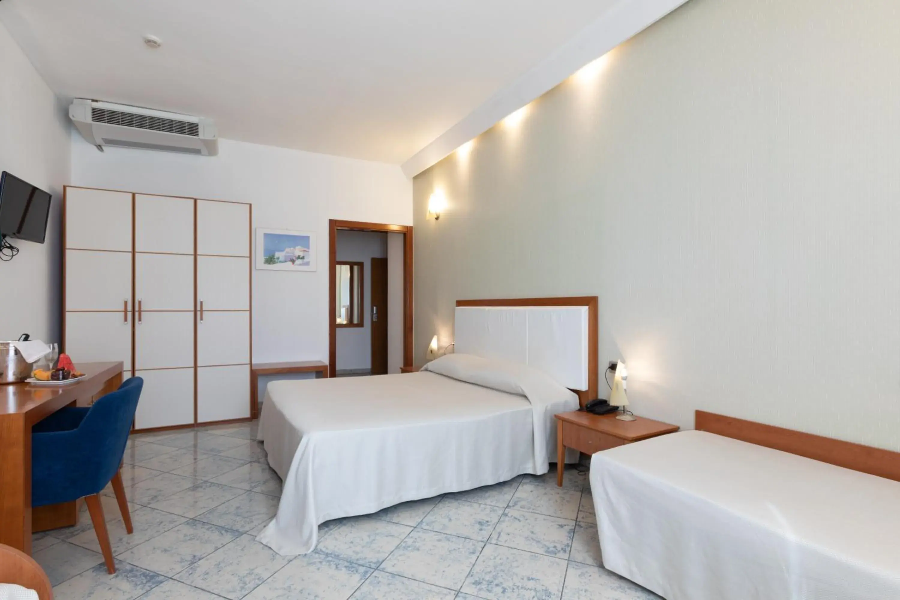 Photo of the whole room in Hotel Aurora e del Benessere Photo of the whole room in Hotel Aurora e del Benessere