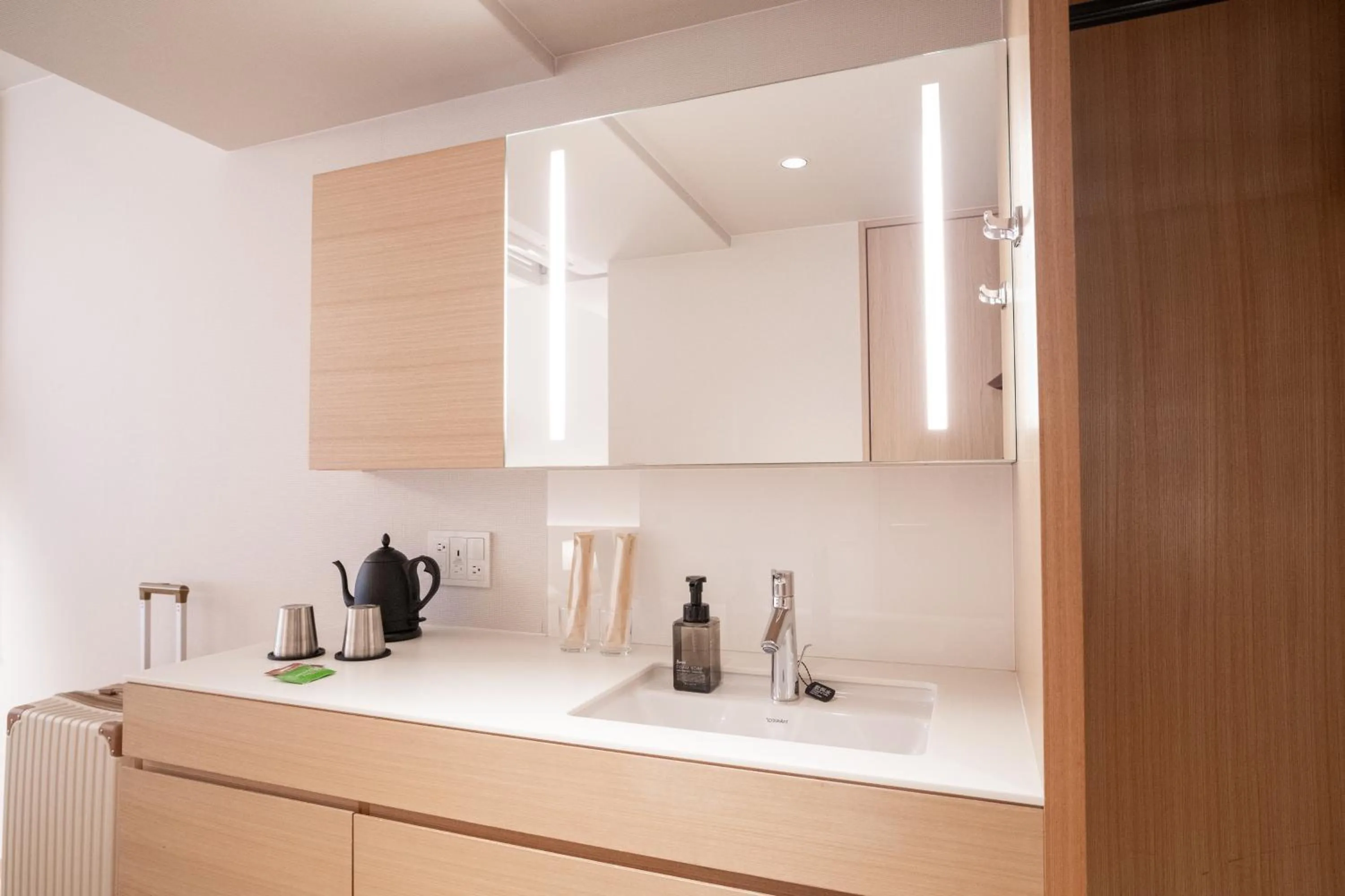 Photo of the whole room in KABIN Taka