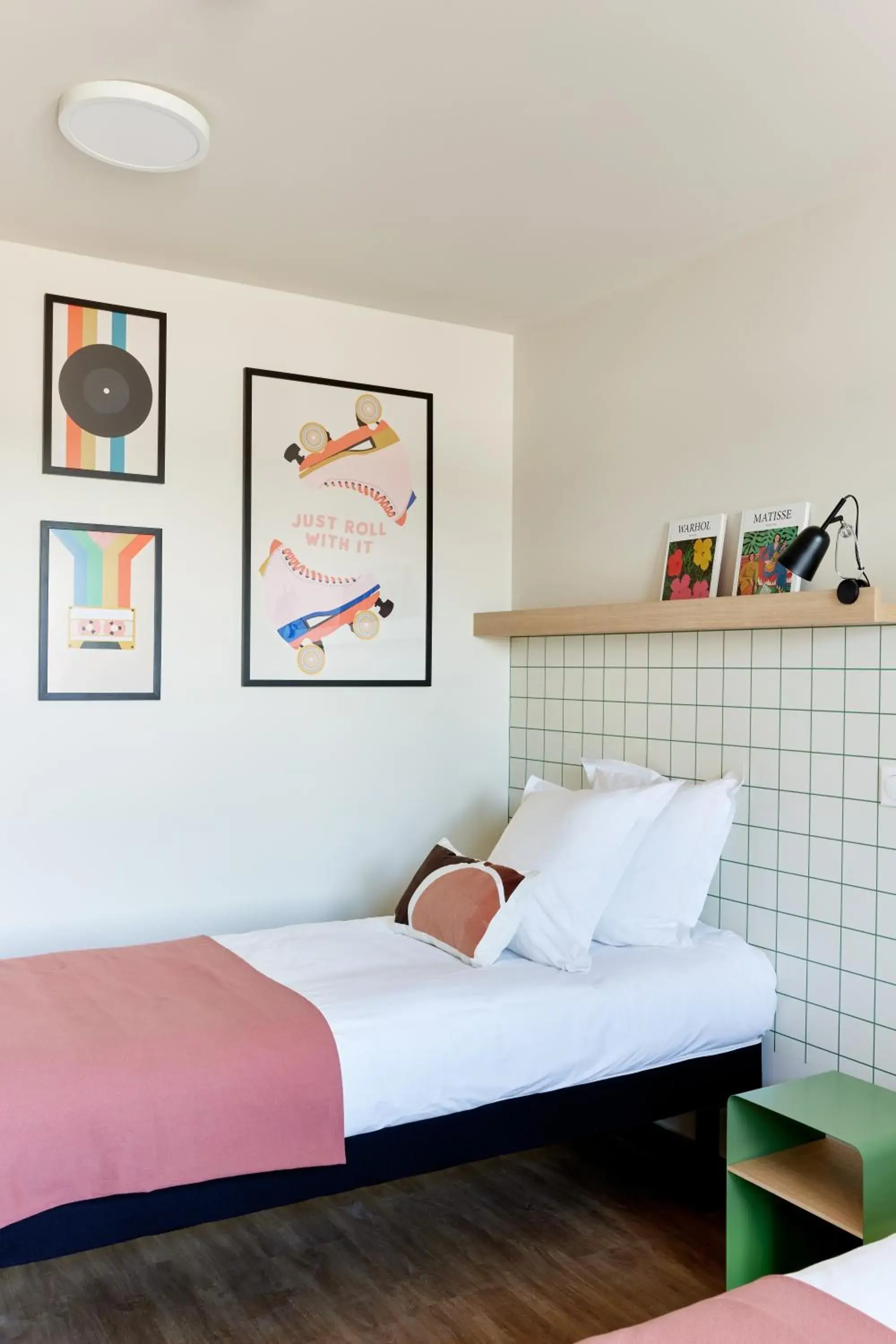 Photo of the whole room, Bed in Hife Toulouse Sud Labège Photo of the whole room, Bed in Hife Toulouse Sud Labège