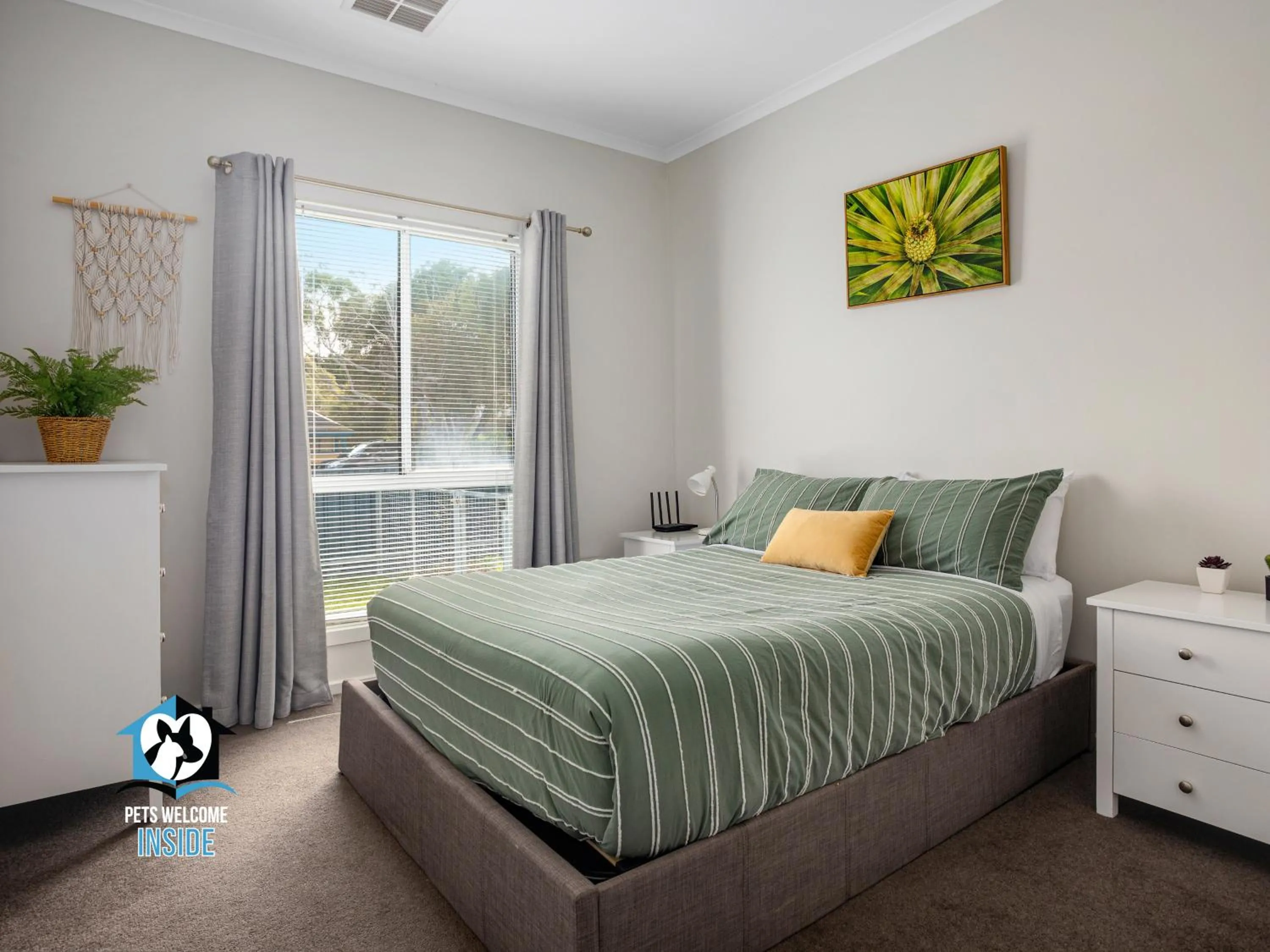 Bed in 3BR Contemporary Home with Sea Views