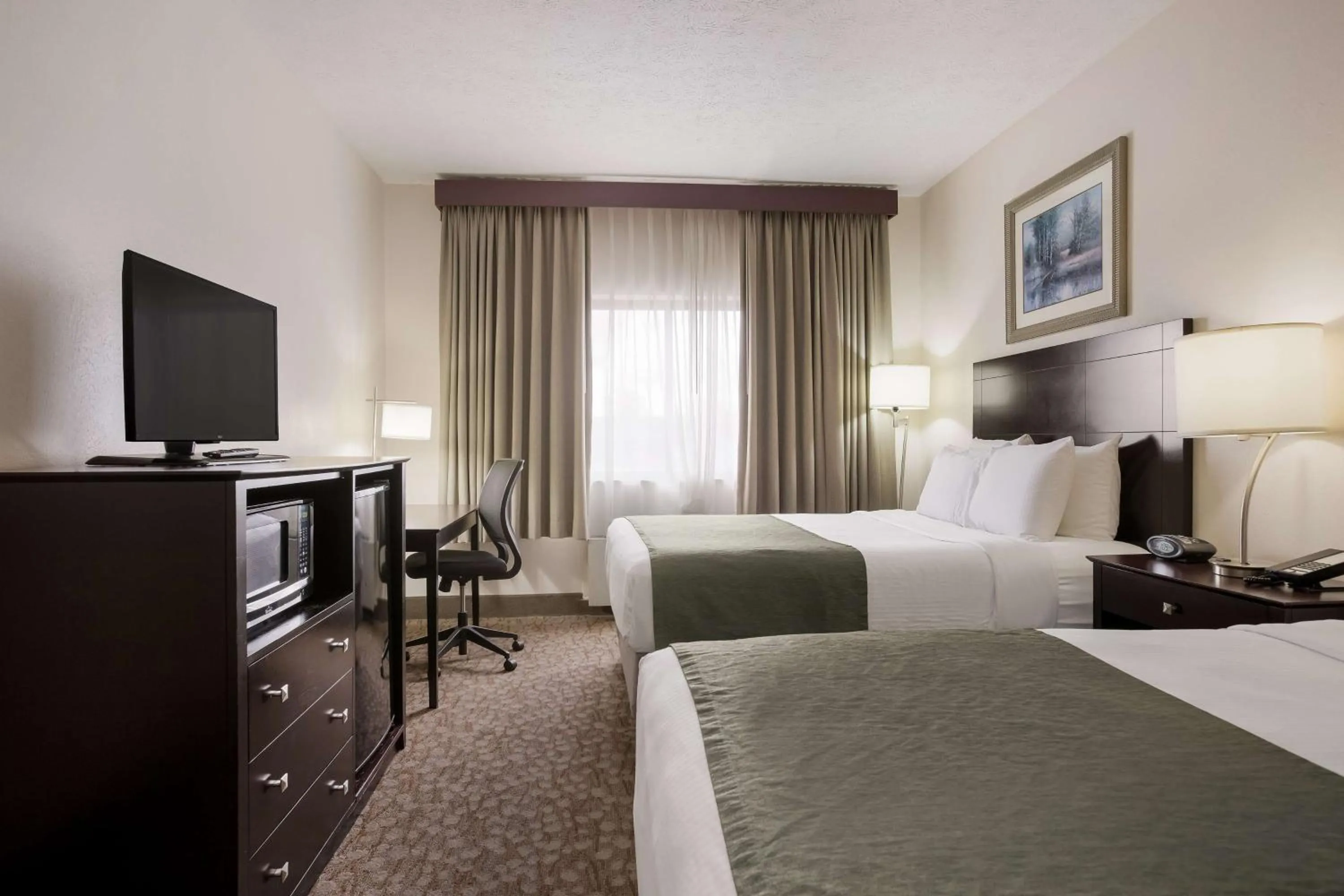 Bedroom, Bed in Best Western Kendallville Inn