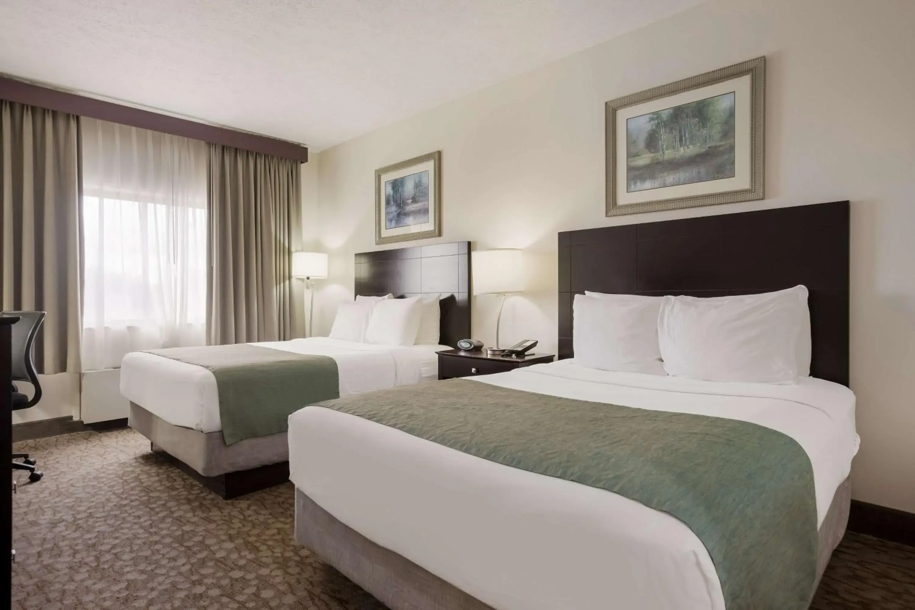 Queen Room with Two Queen Beds - Non-Smoking in Best Western Kendallville Inn Queen Room with Two Queen Beds - Non-Smoking in Best Western Kendallville Inn