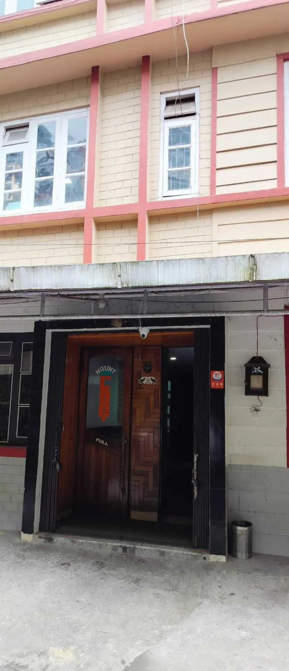 Facade/entrance in Collection O Mount Pleasant