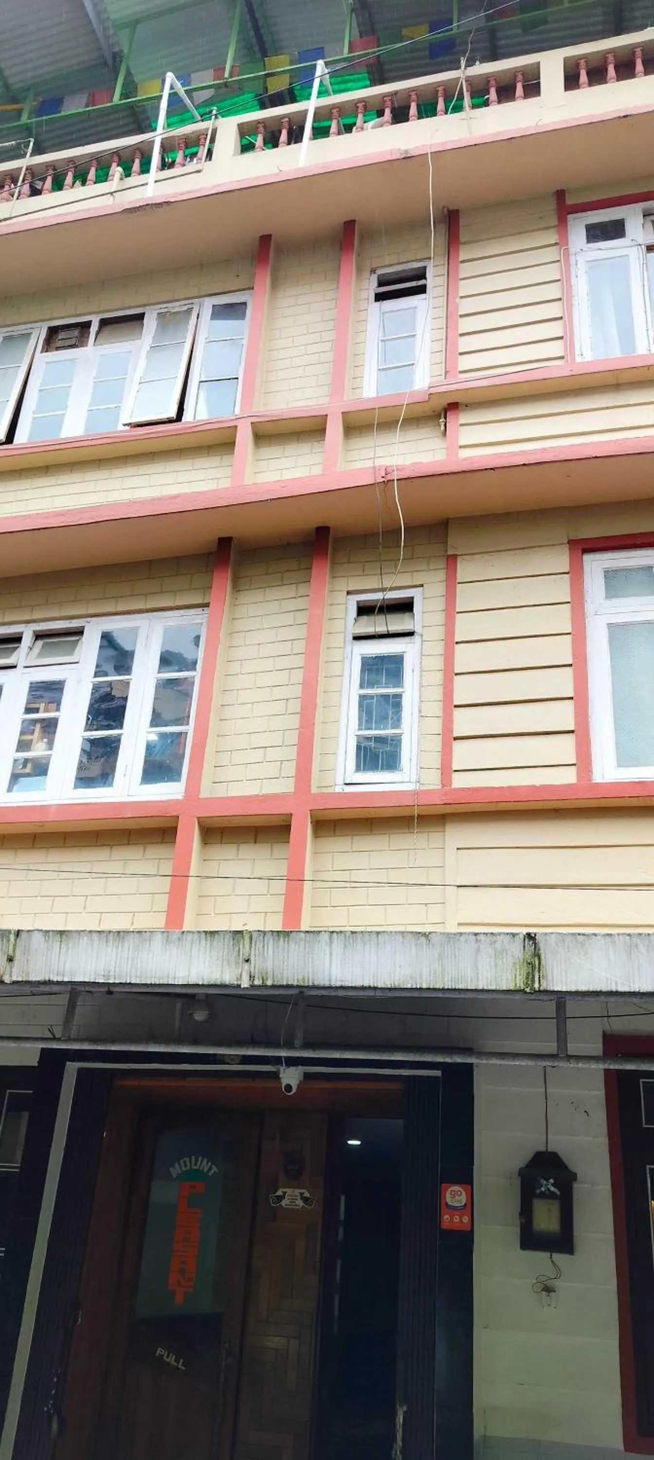 Facade/entrance in Collection O Mount Pleasant