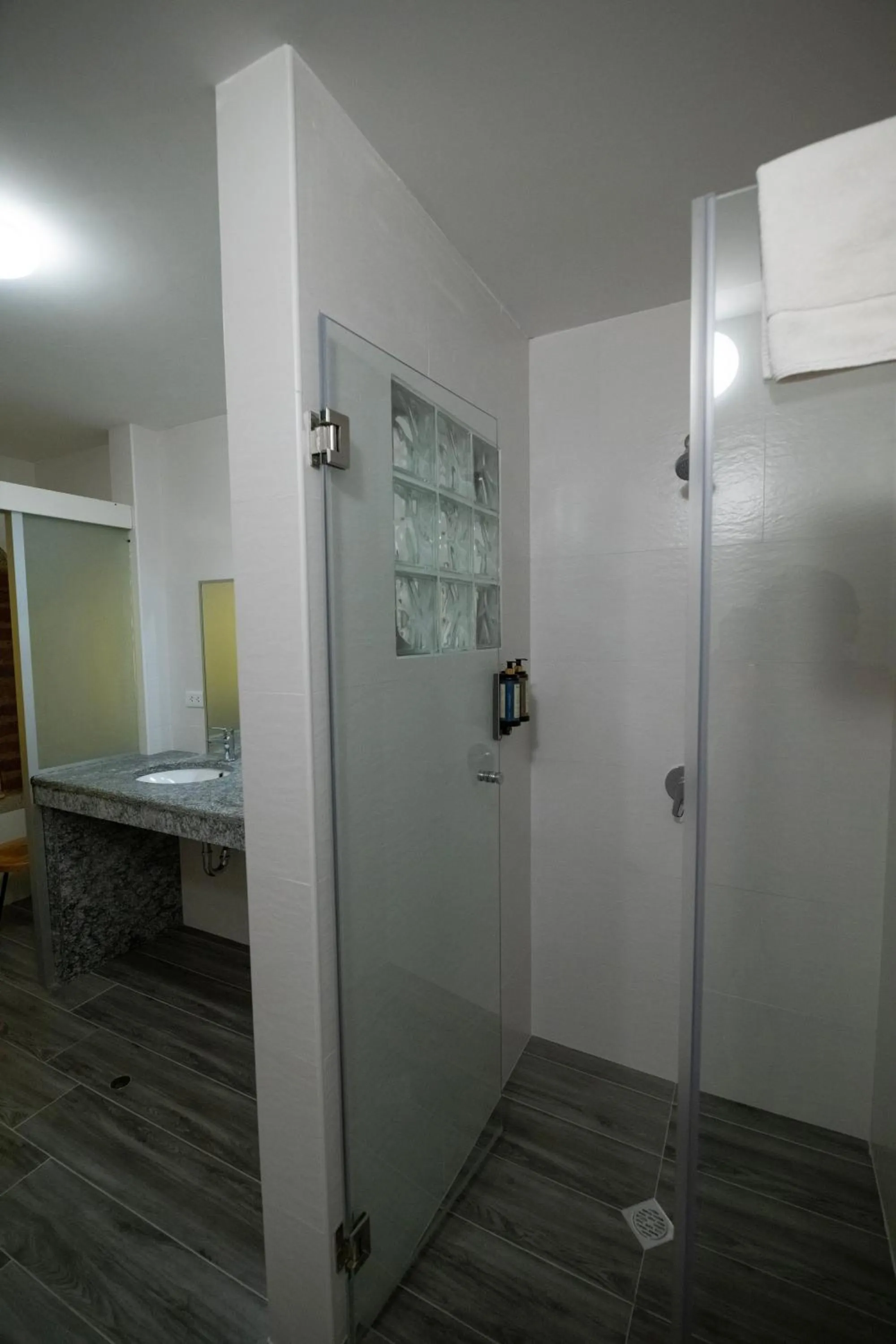 Shower in San Sebastian Hotel Boutique