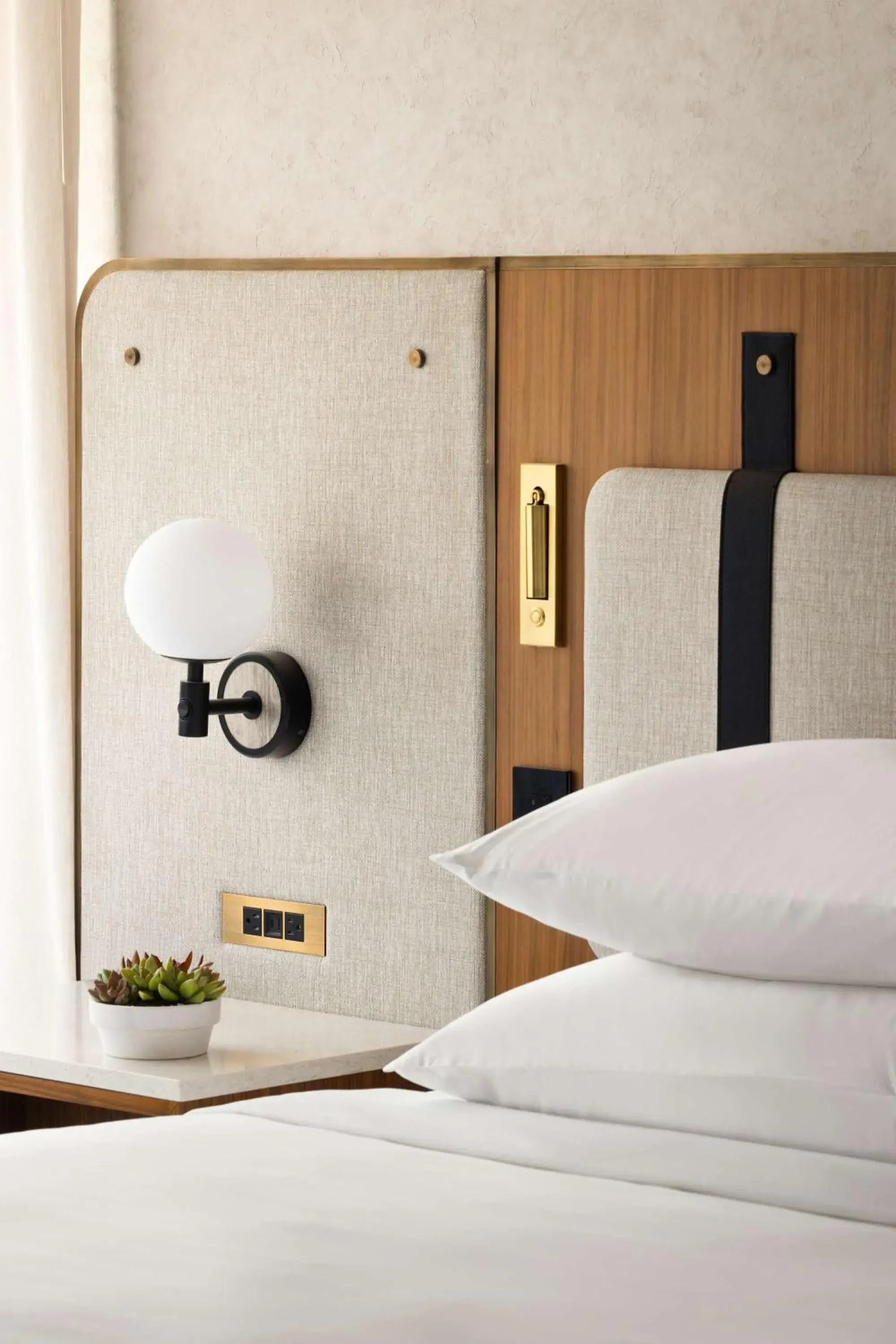 Queen Room with Two Queen Beds and Balcony - River View in Hyatt Regency New Brunswick Queen Room with Two Queen Beds and Balcony - River View in Hyatt Regency New Brunswick