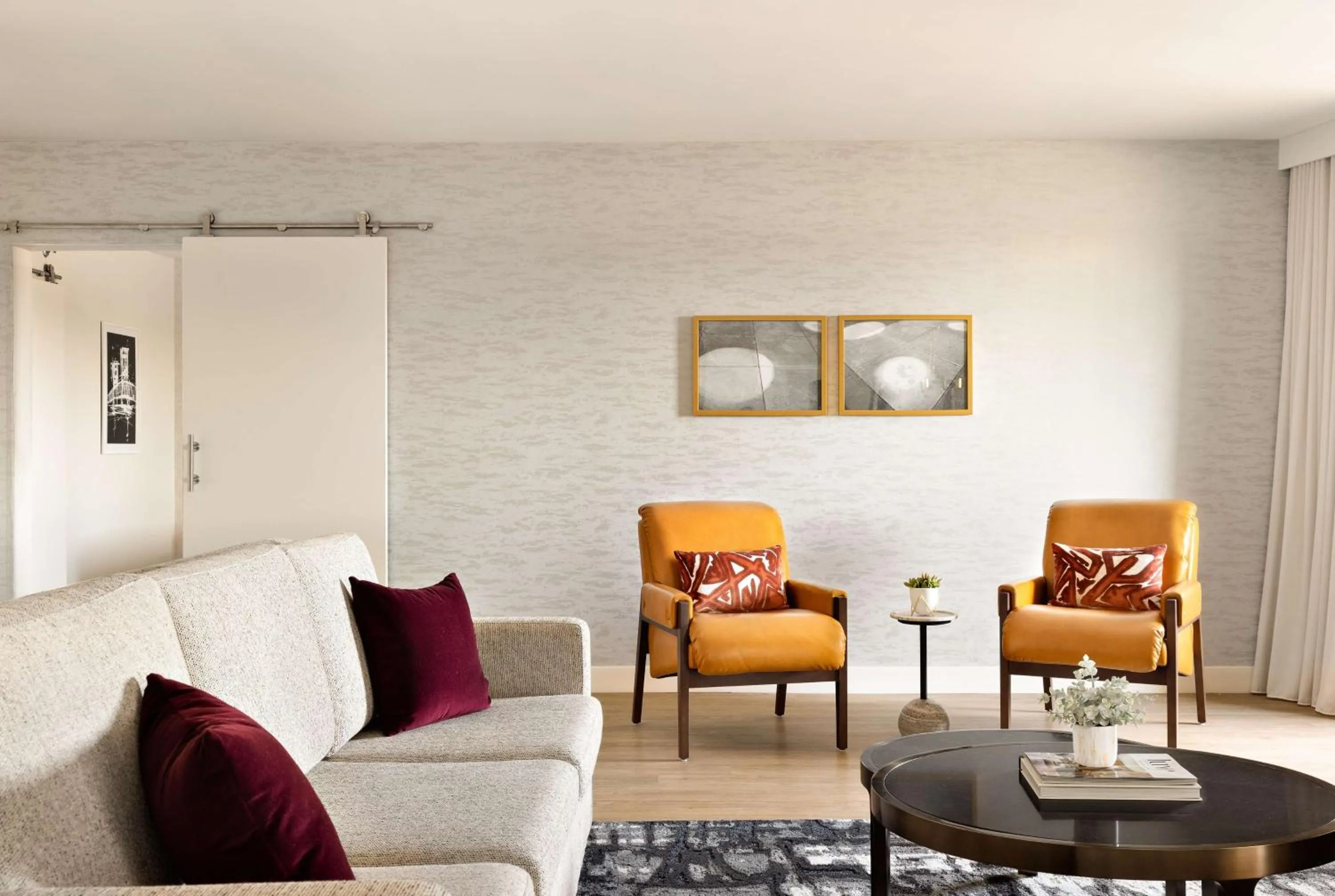 Photo of the whole room in Hyatt Regency New Brunswick