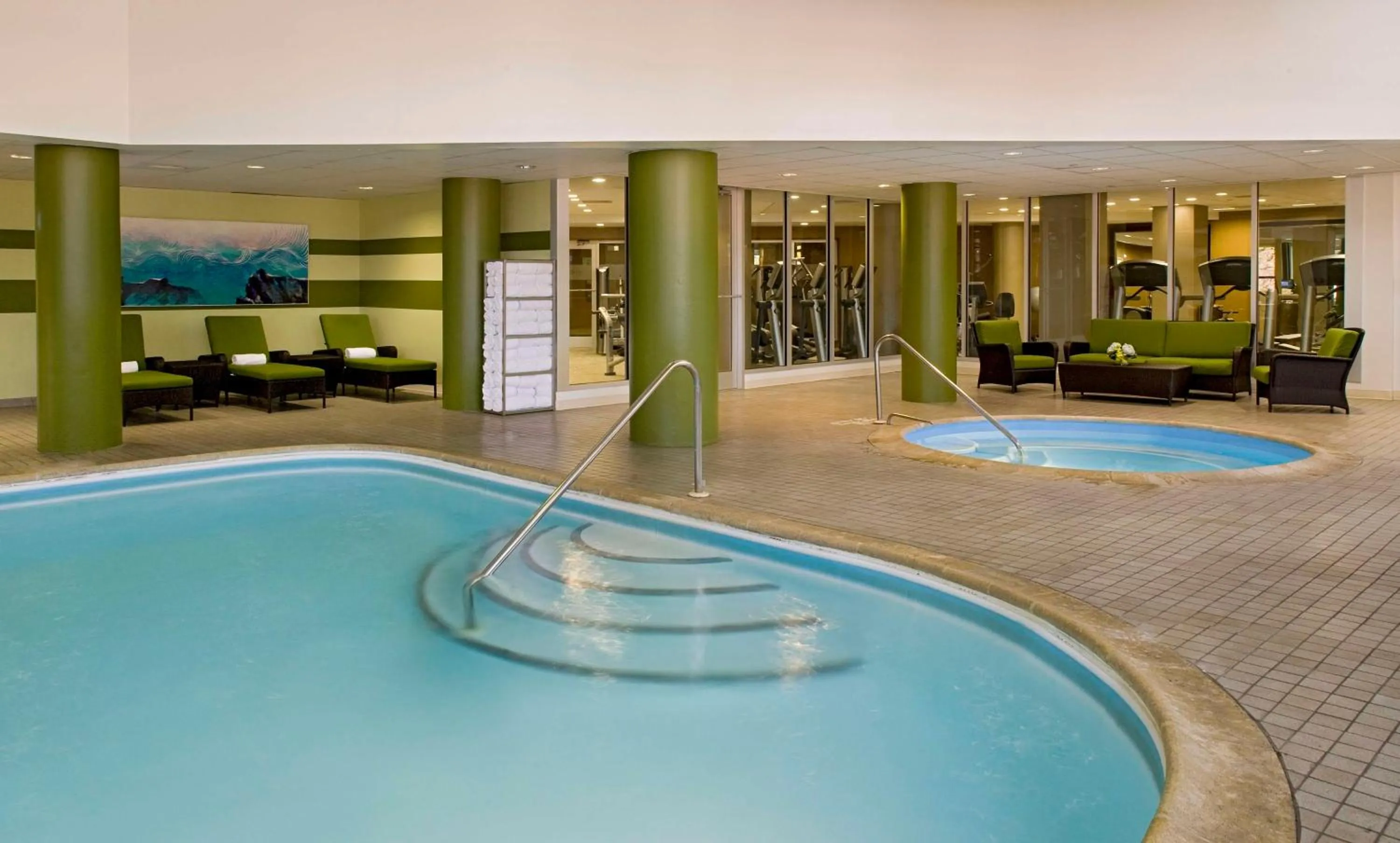 Swimming pool in Hyatt Regency New Brunswick