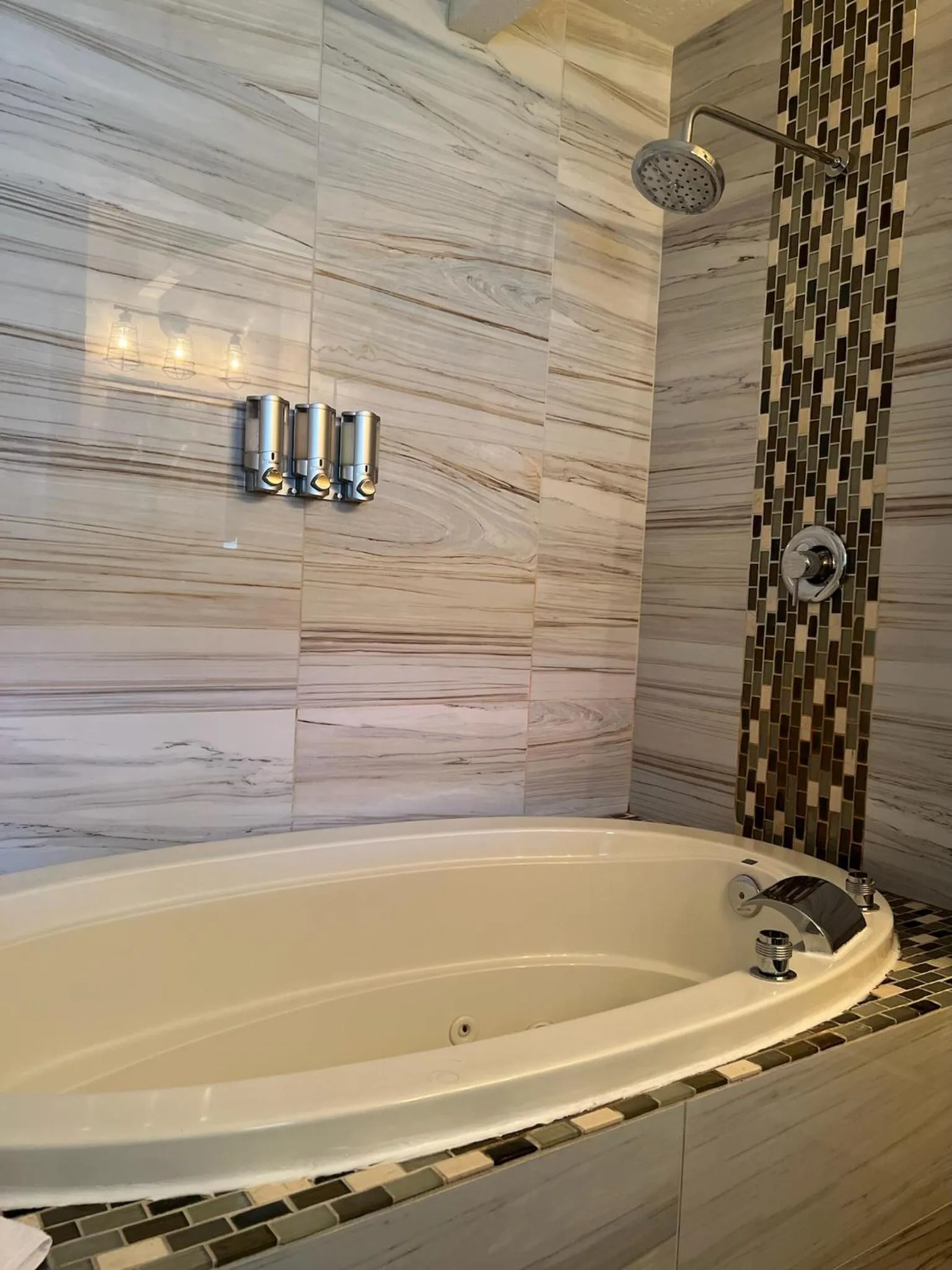 Bathroom in The Flagstone Boutique Inn & Suites