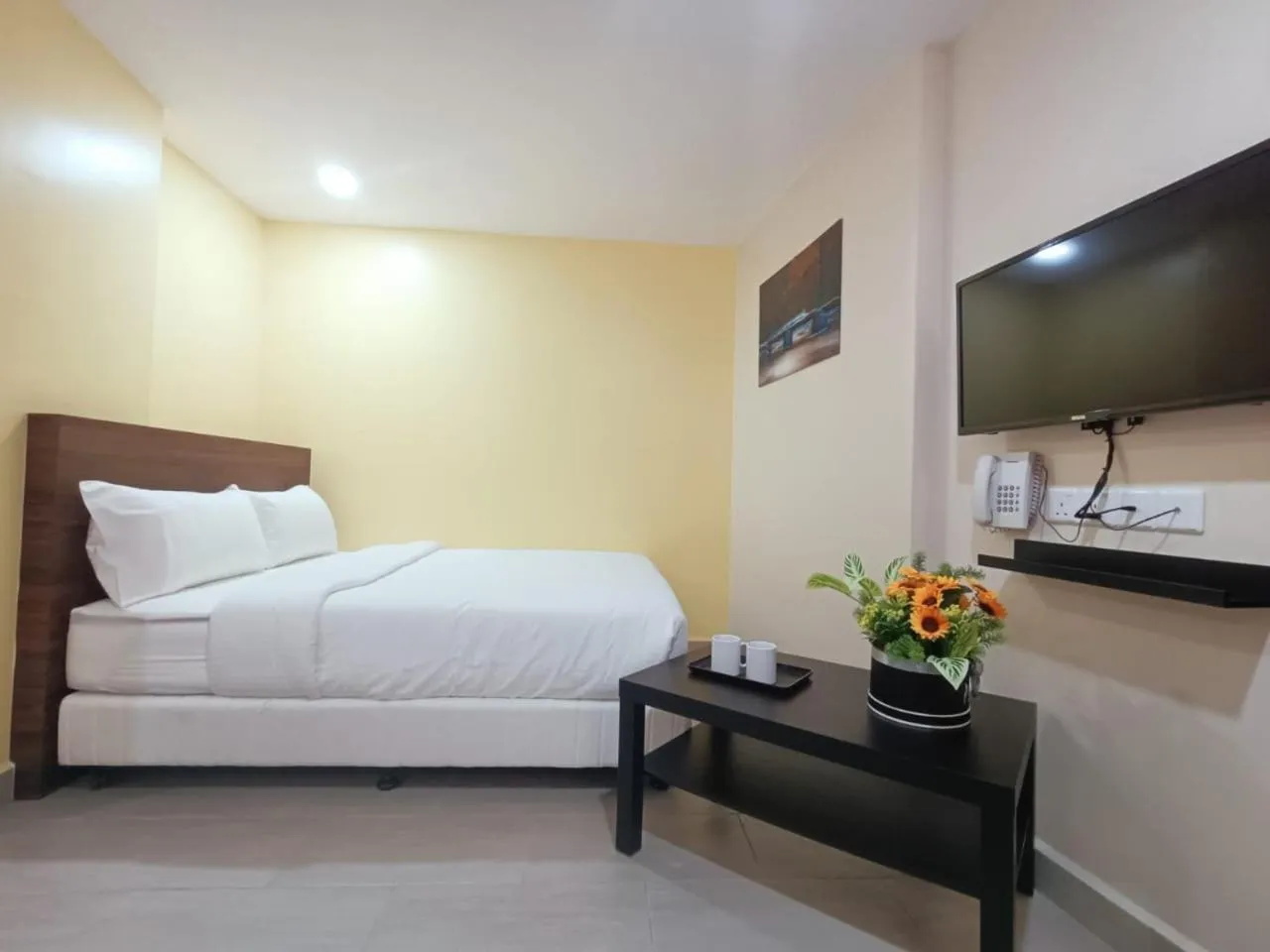 Bedroom, Bed in Capital O 90897 Island City Hotel