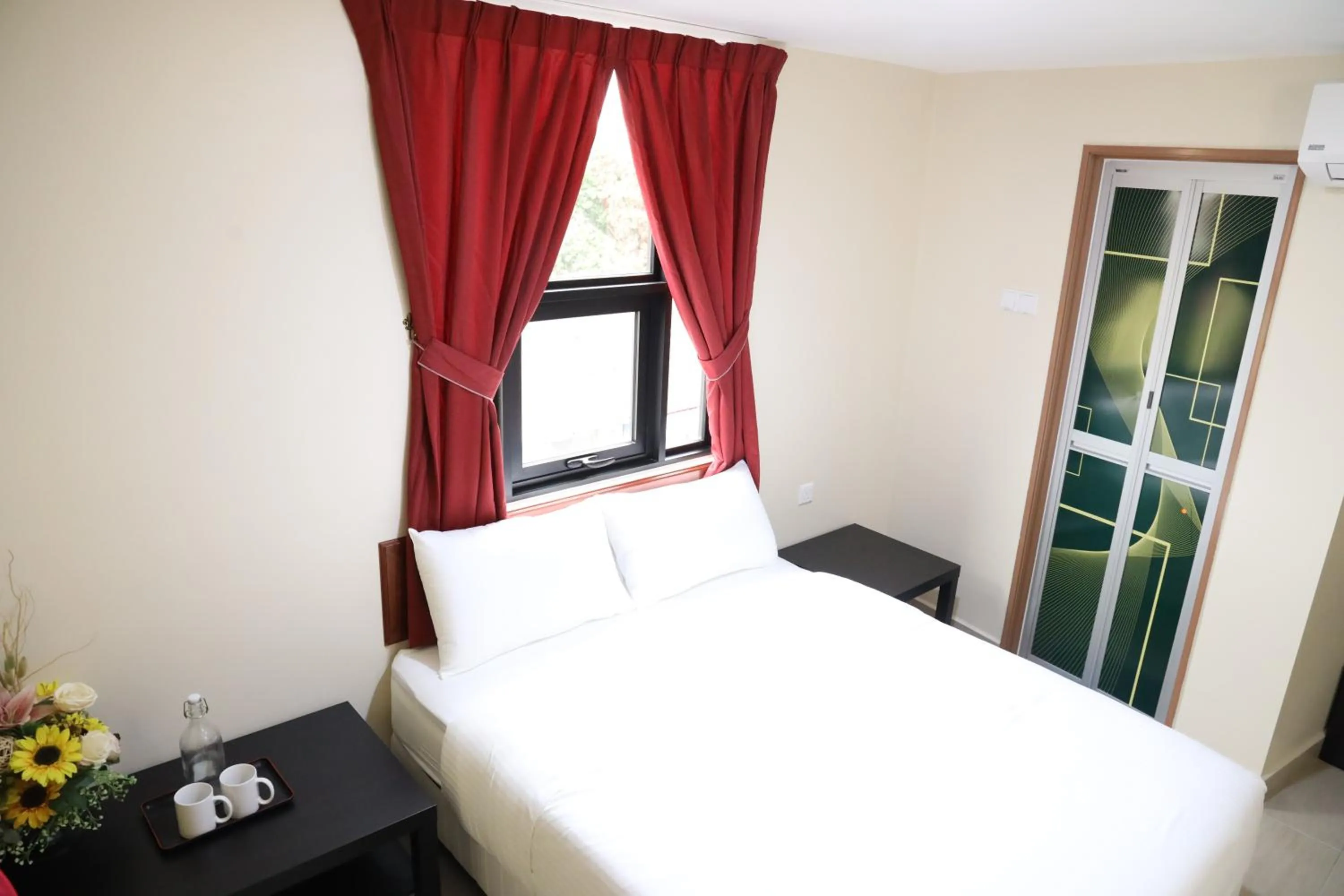 Bedroom, Bed in Capital O 90897 Island City Hotel