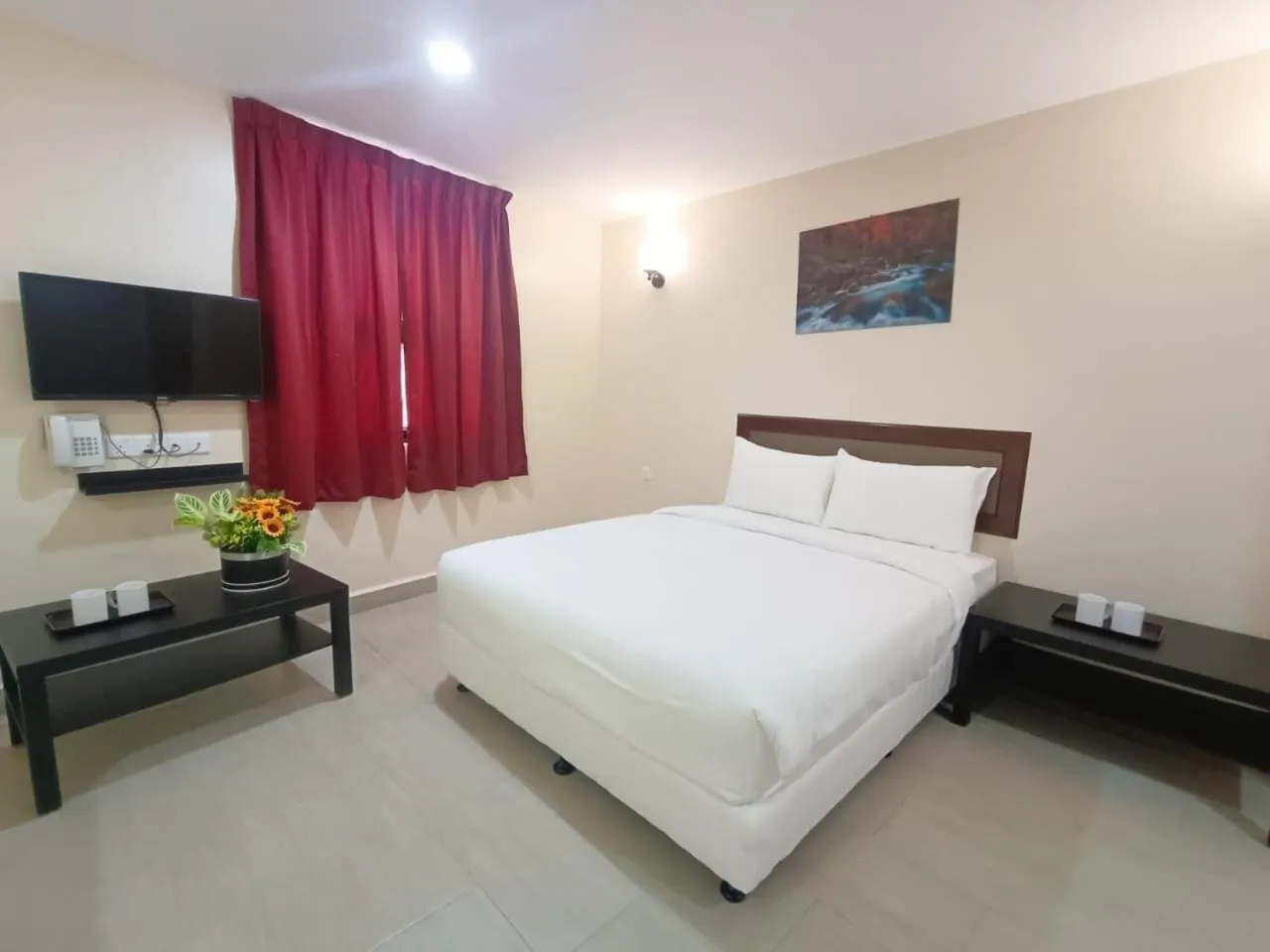 Bedroom, Bed in Capital O 90897 Island City Hotel