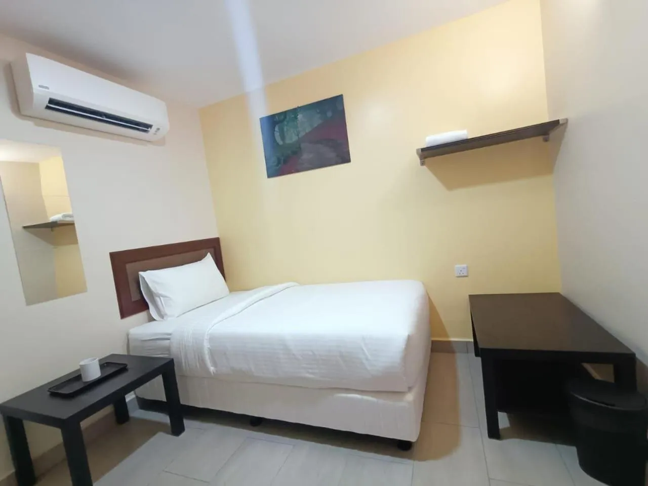 Bedroom, Bed in Capital O 90897 Island City Hotel