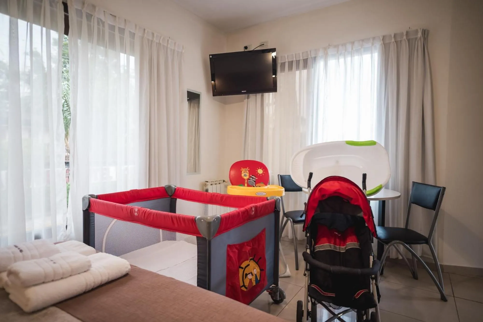 young children, Bed in Altos del Champaqui