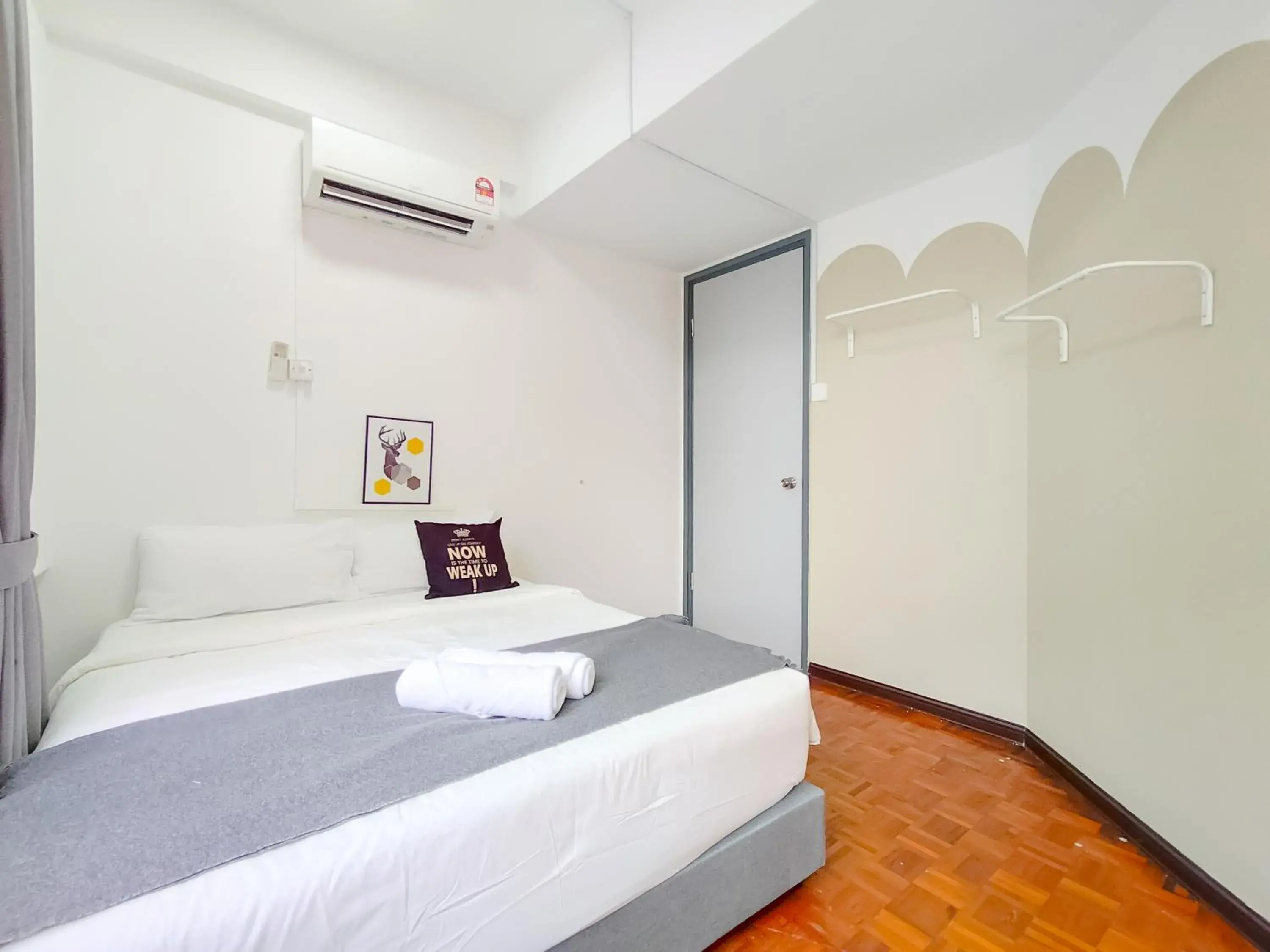 Bed in Plaza Berjaya By Manhattan Group Bed in Plaza Berjaya By Manhattan Group