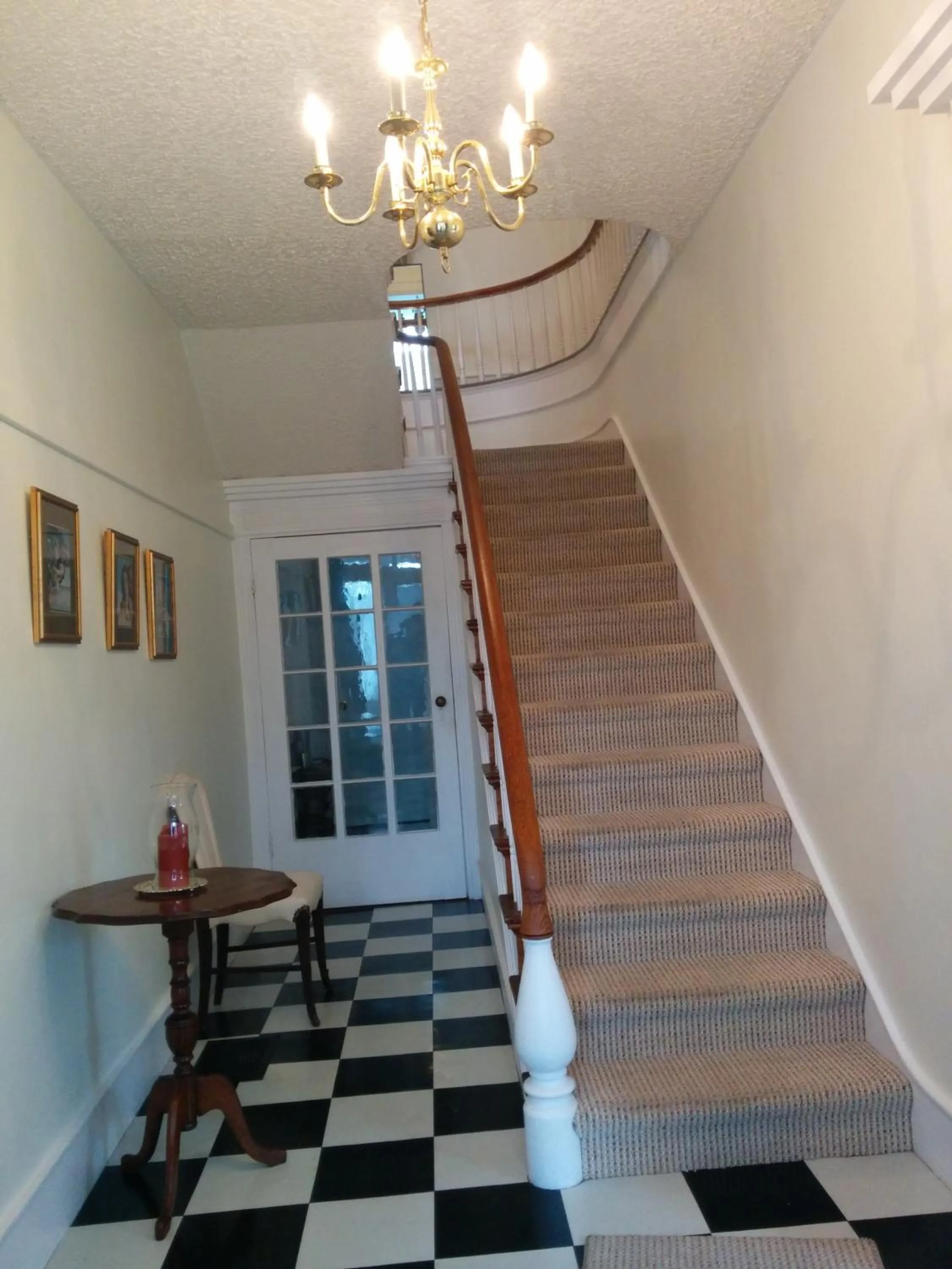 Fairmont House Bed & Breakfast