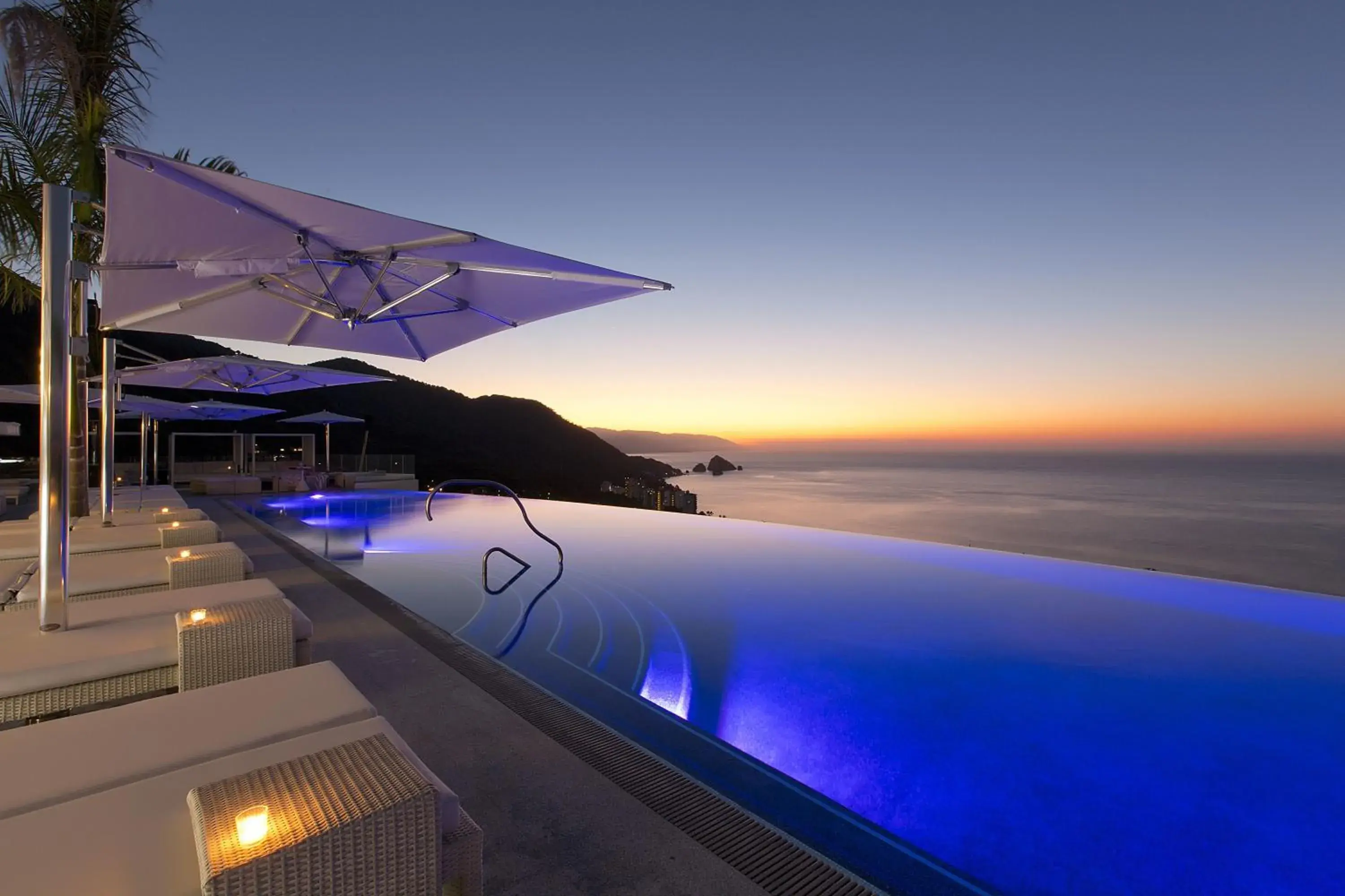 Swimming pool in Hotel Mousai - Adults Only Swimming pool in Hotel Mousai - Adults Only