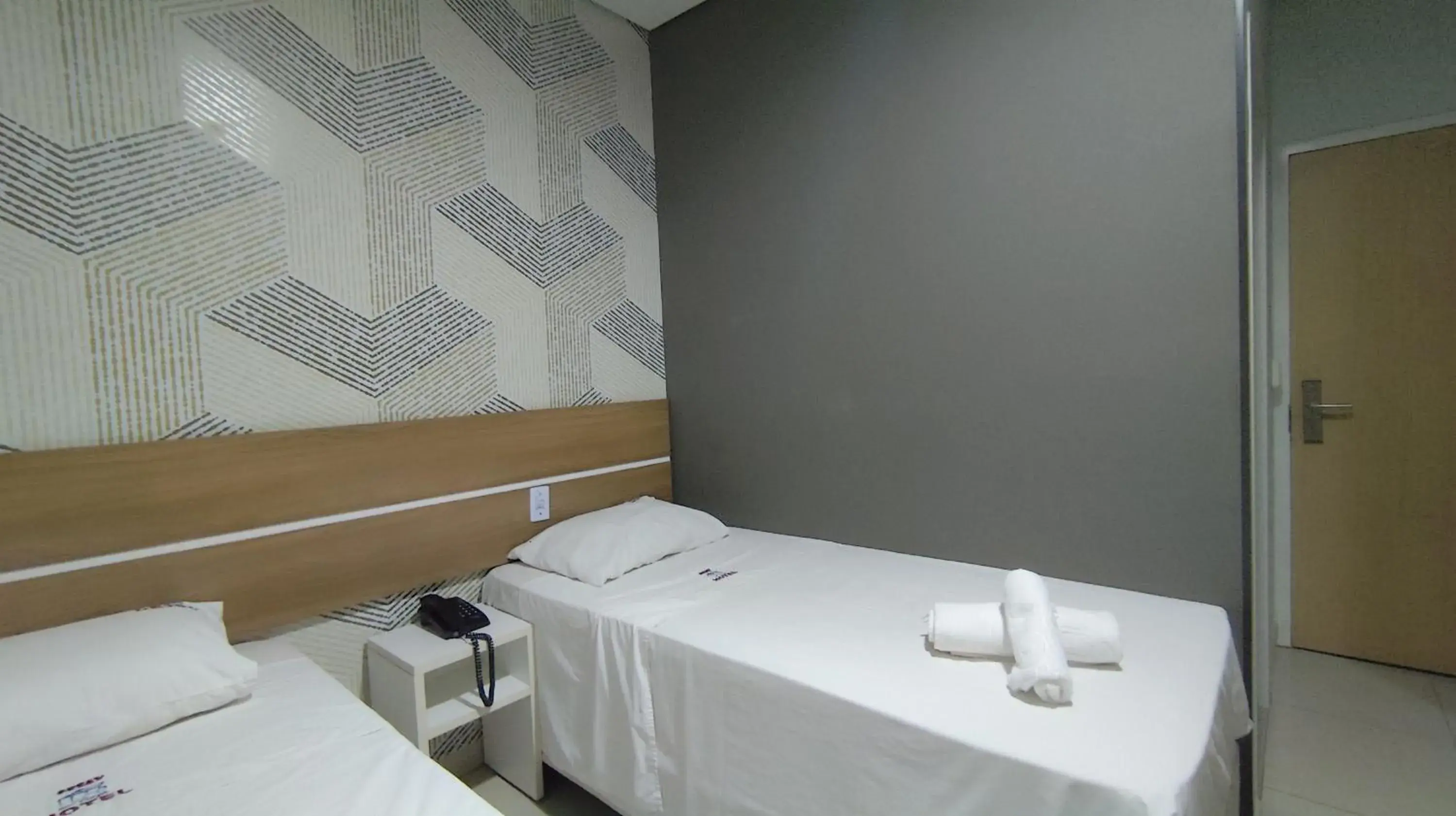 Twin Room in Assay Plaza Hotel Twin Room in Assay Plaza Hotel