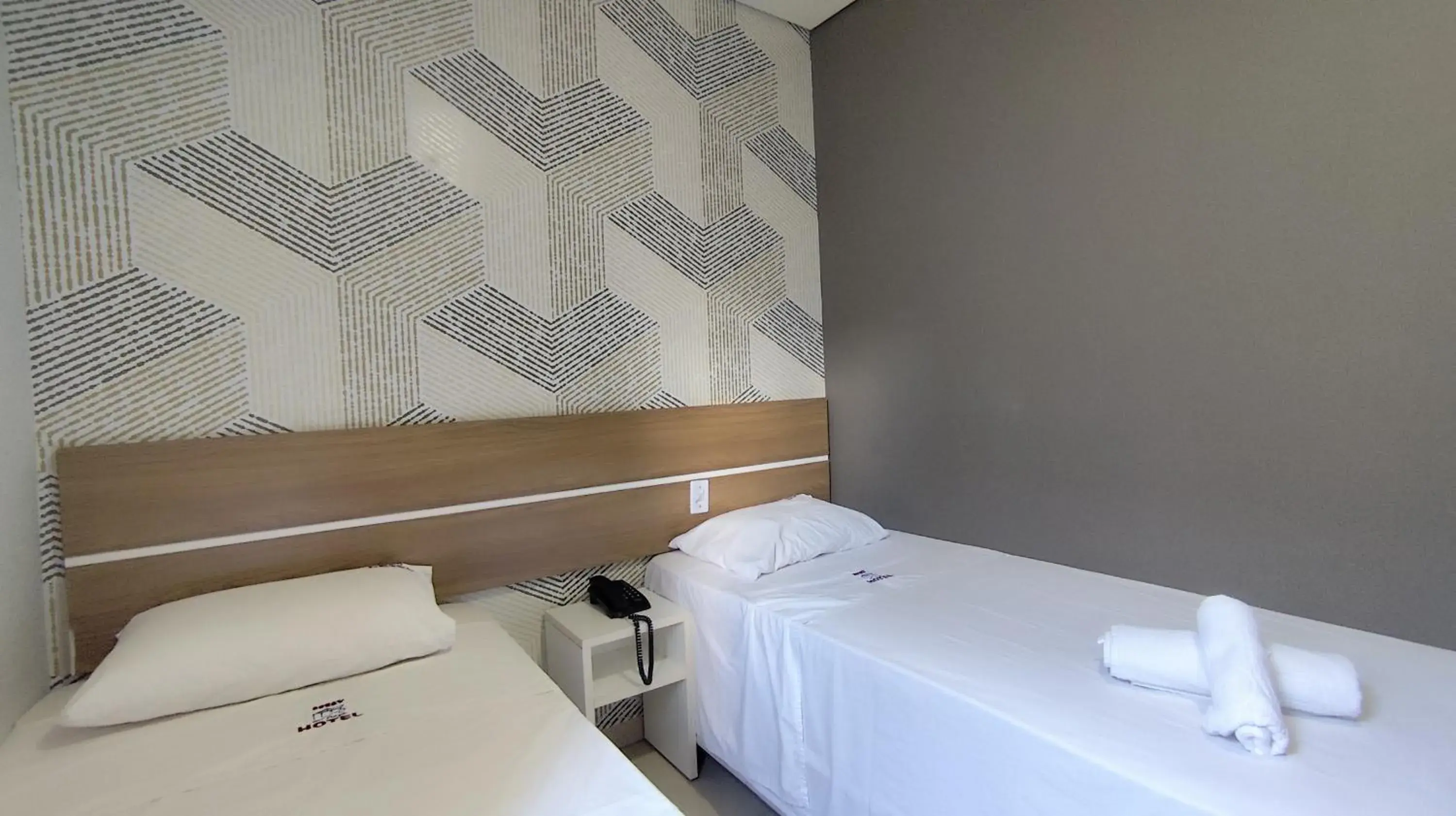 Twin Room in Assay Plaza Hotel Twin Room in Assay Plaza Hotel