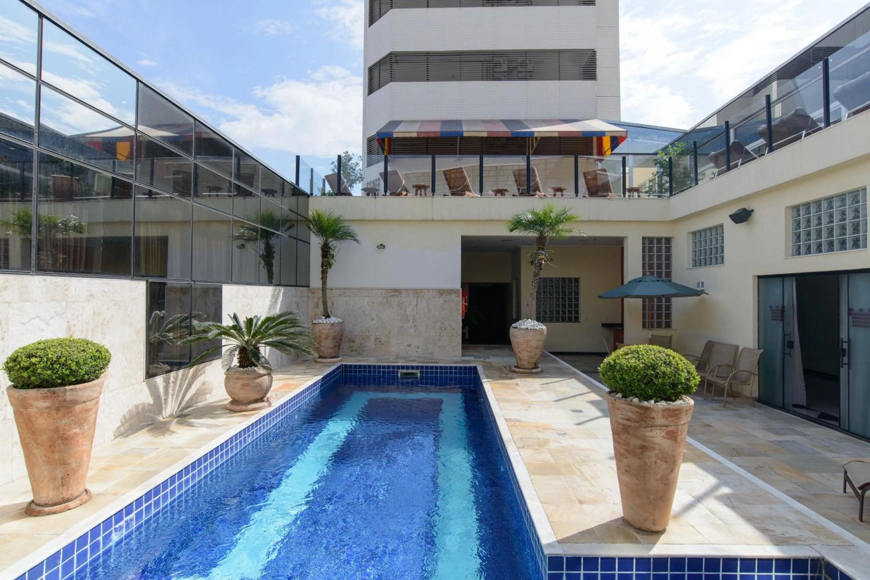 Swimming pool in Faro Hotel Atibaia