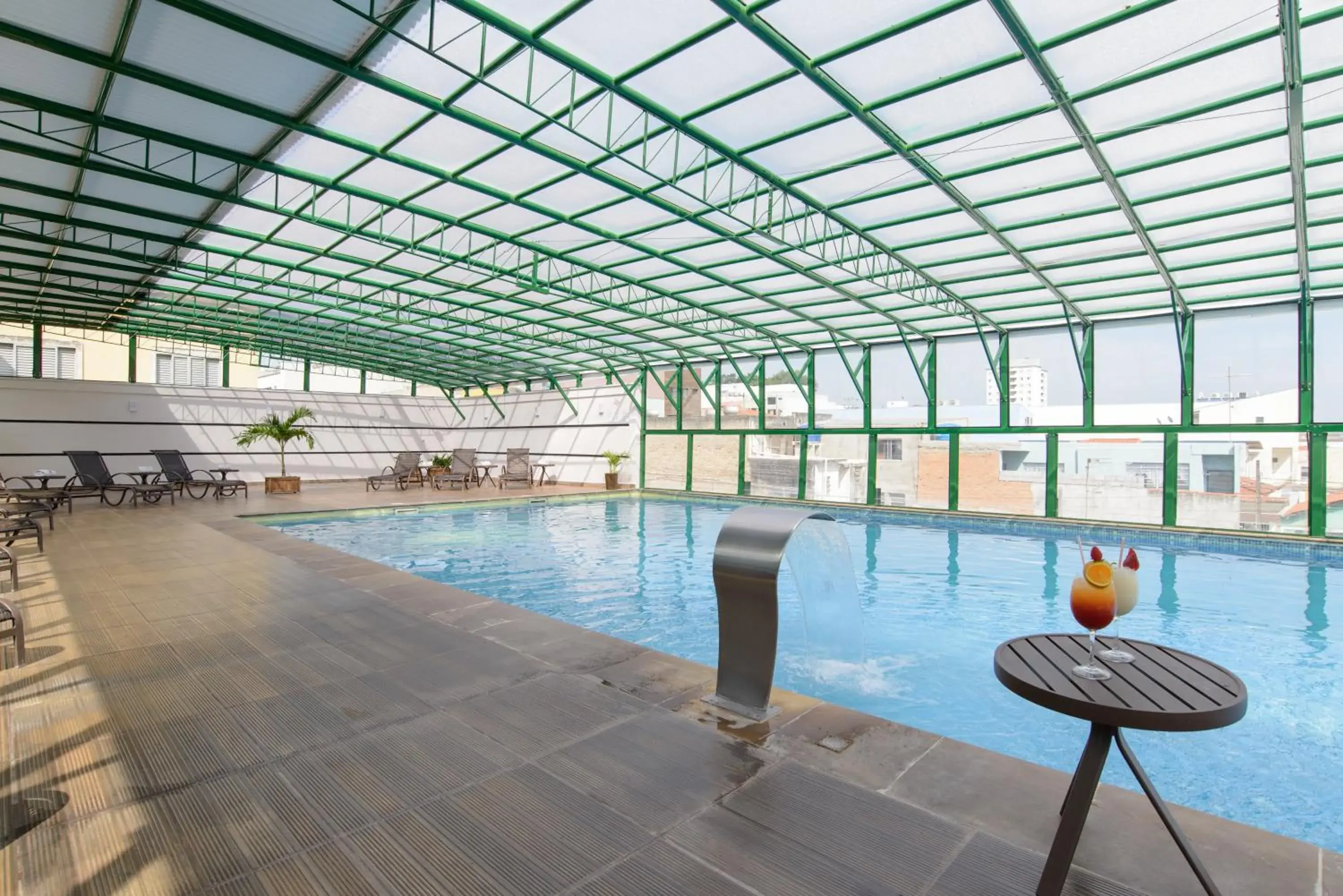 Swimming pool in Faro Hotel Atibaia Swimming pool in Faro Hotel Atibaia