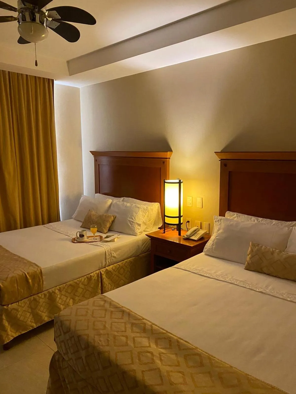 Bed in Hotel Magno Tepatitlán