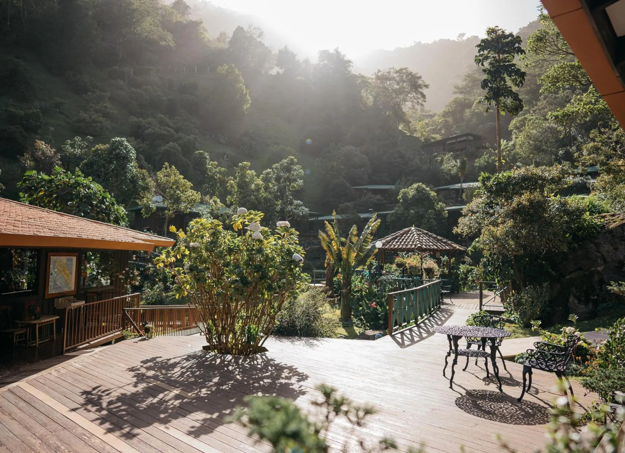 Property building in Trogon Lodge