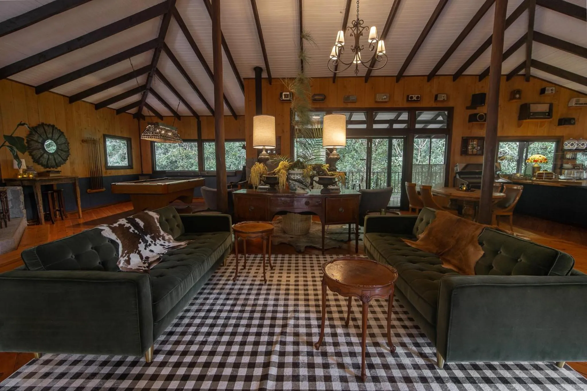 Property building in Trogon Lodge