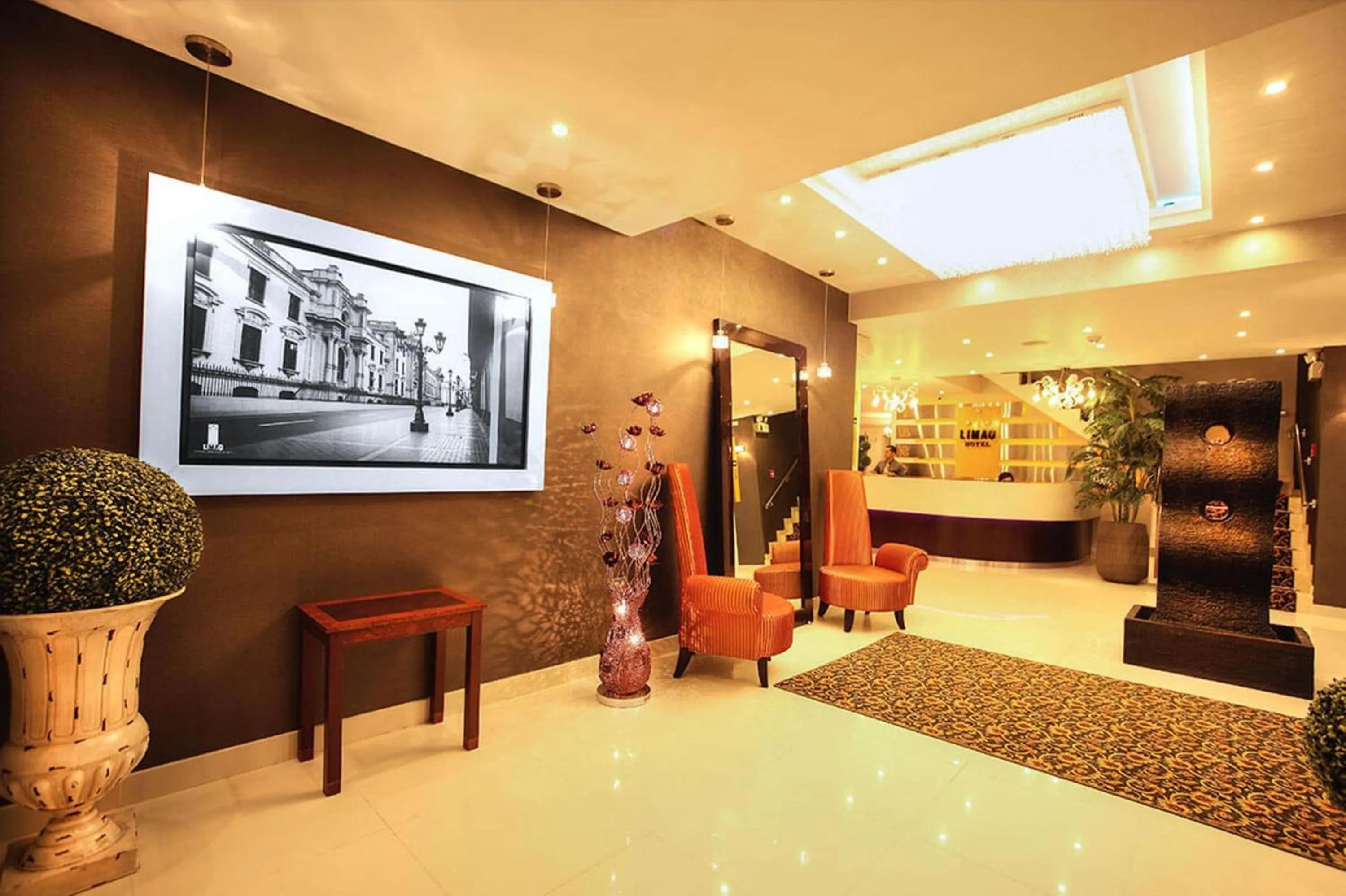Lobby or reception in LimaQ Hotel