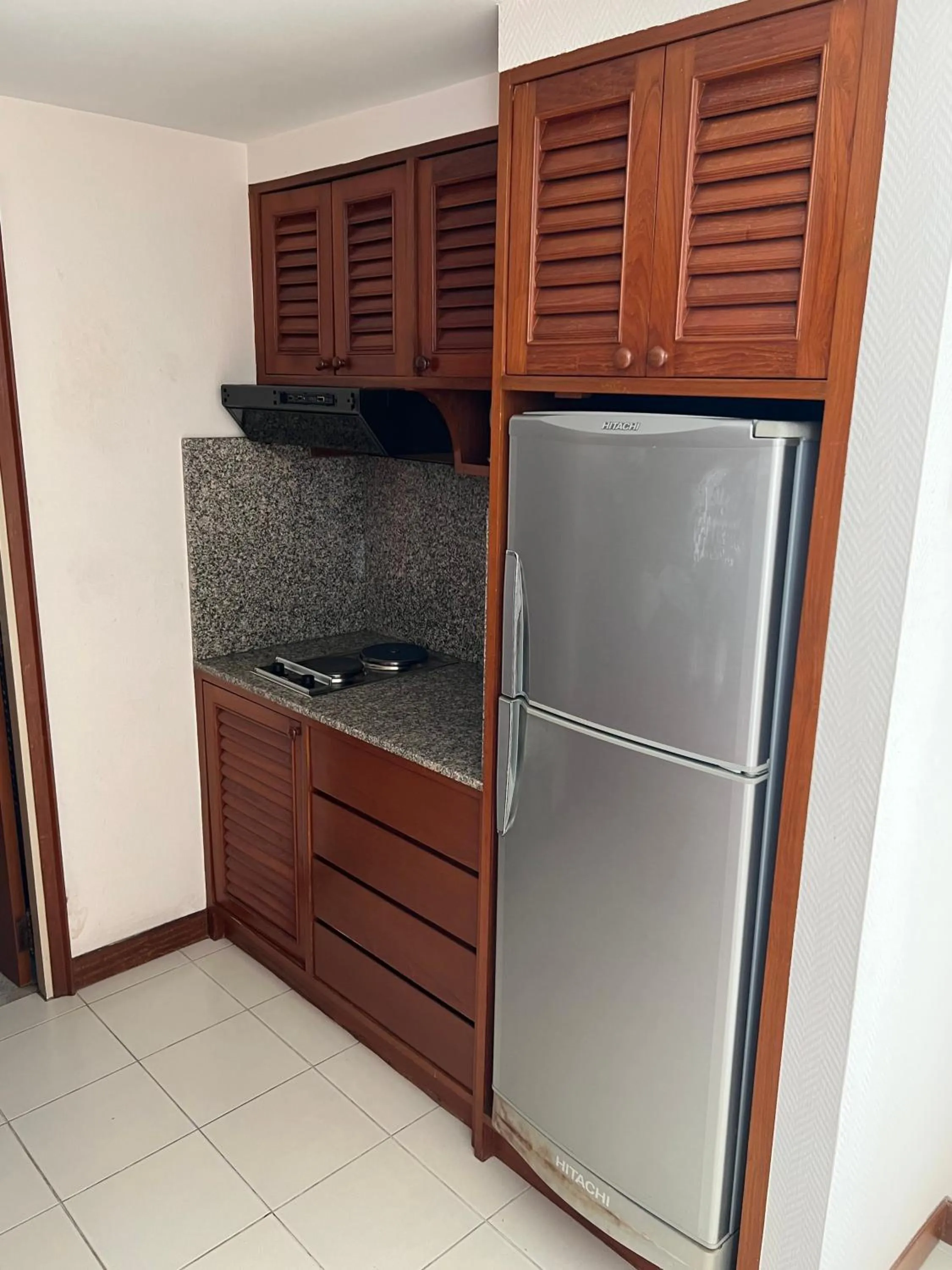 Kitchen or kitchenette in The Monaco Residence