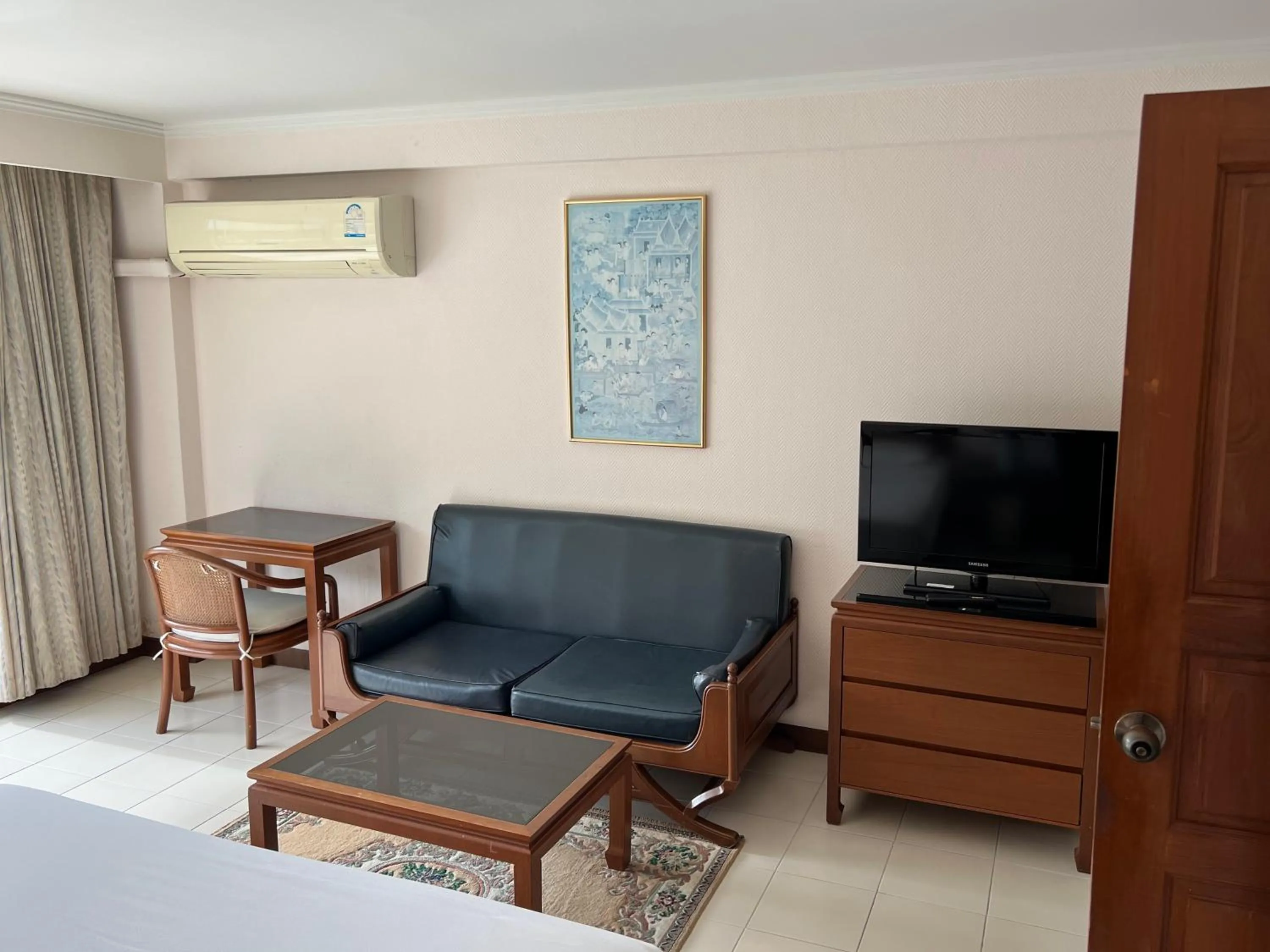 TV and multimedia in The Monaco Residence