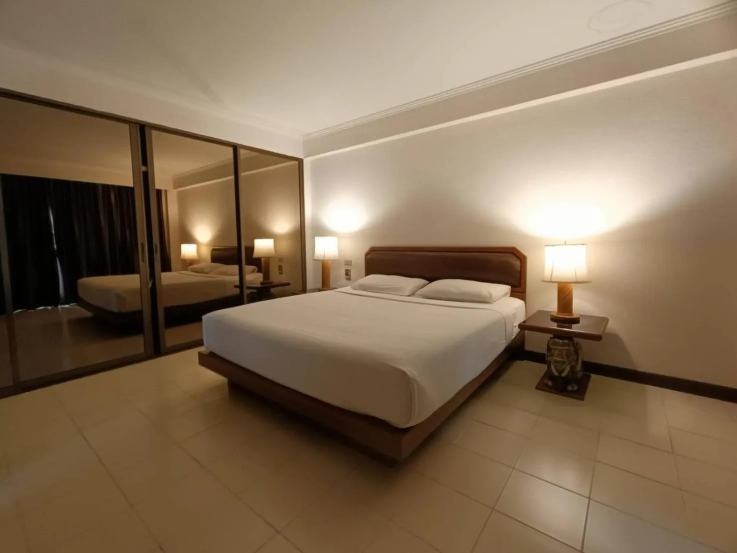 Bed in The Monaco Residence