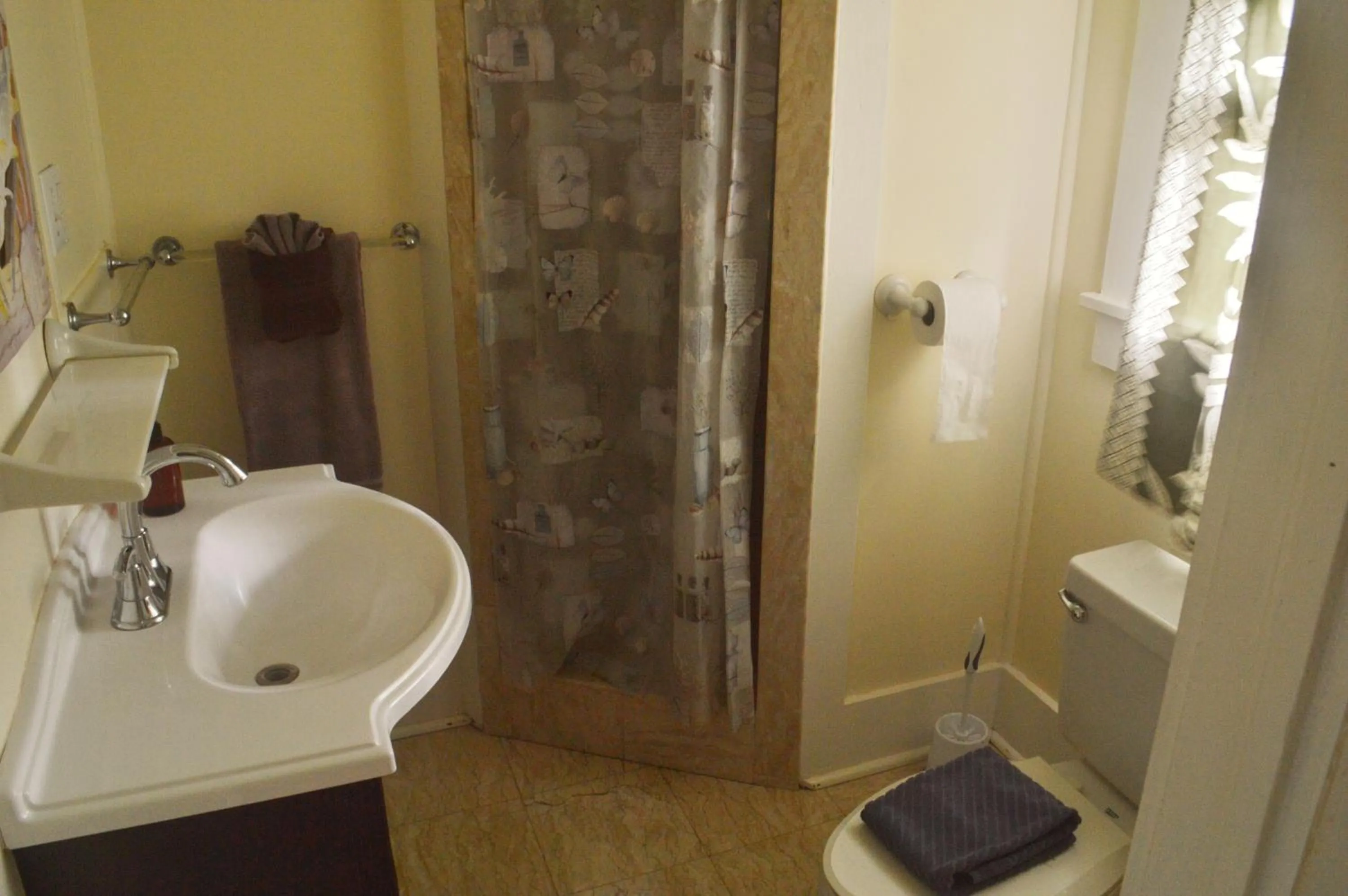 Bathroom in Banyan Tree B&B Retreat