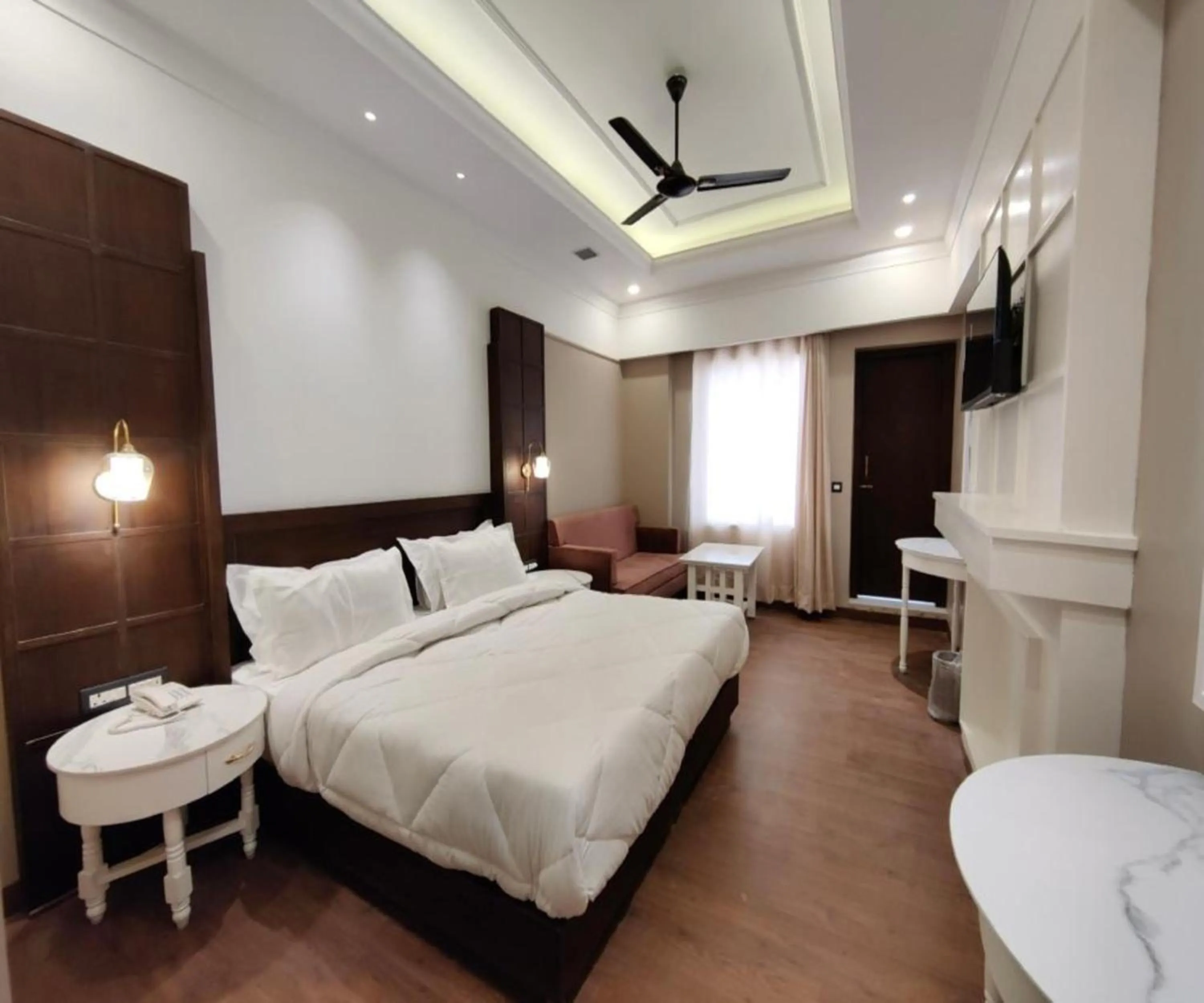 Bedroom in Hotel ND Manor