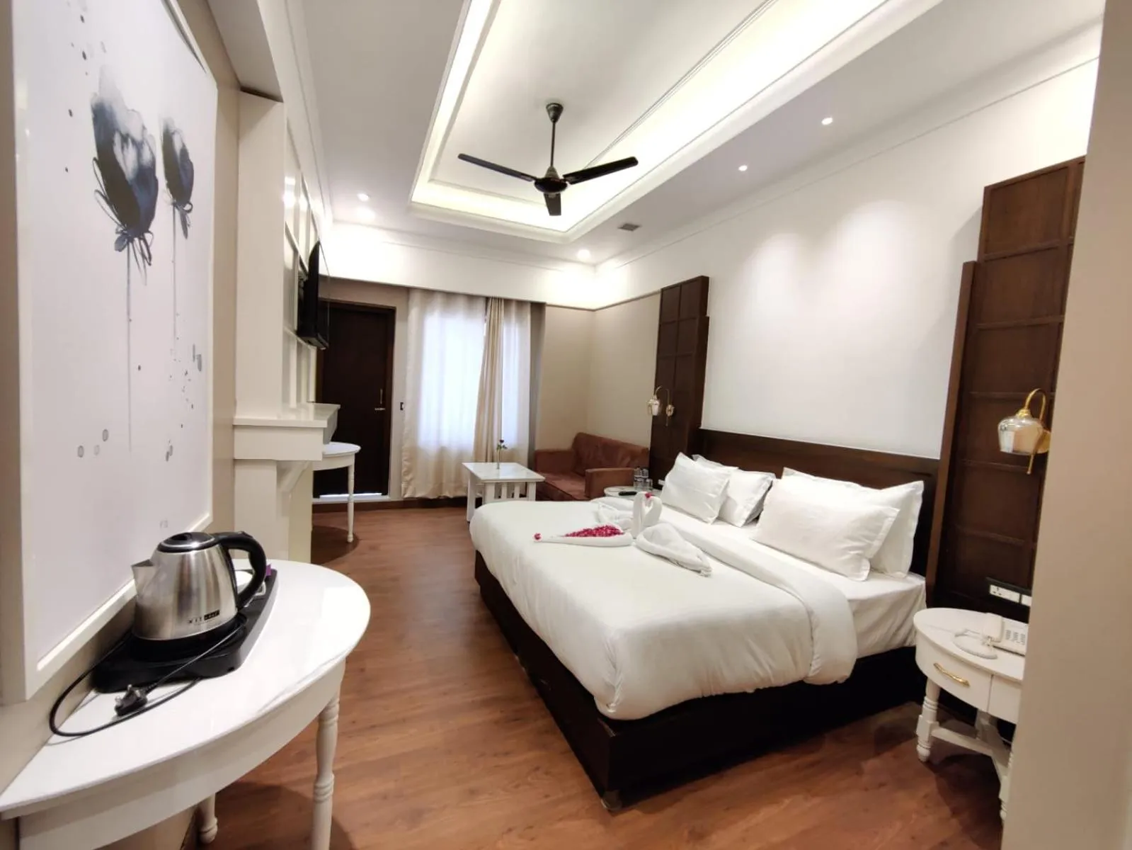 Bedroom in Hotel ND Manor