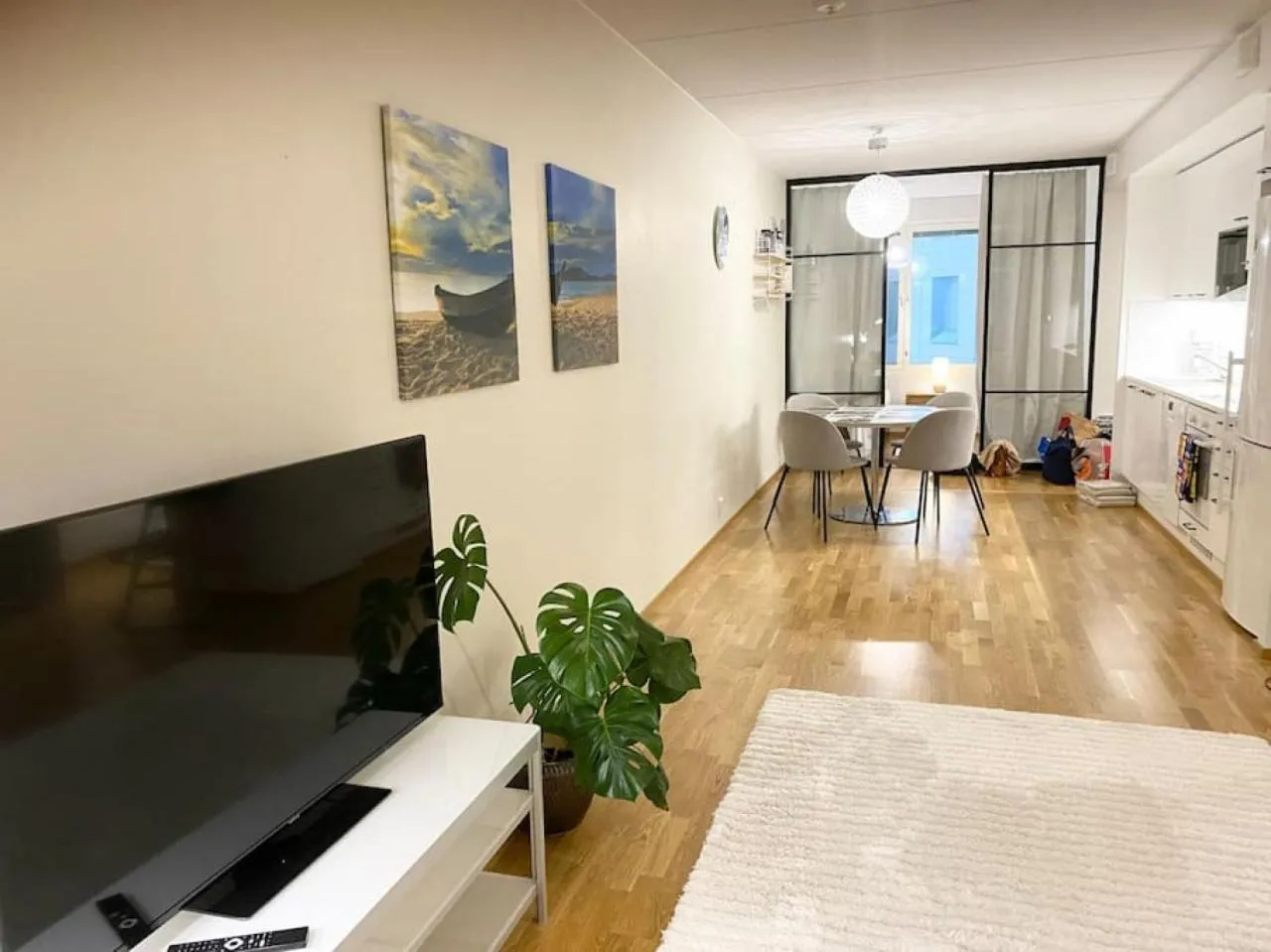 HHH Dream stay on Helsinki seafront, free parking